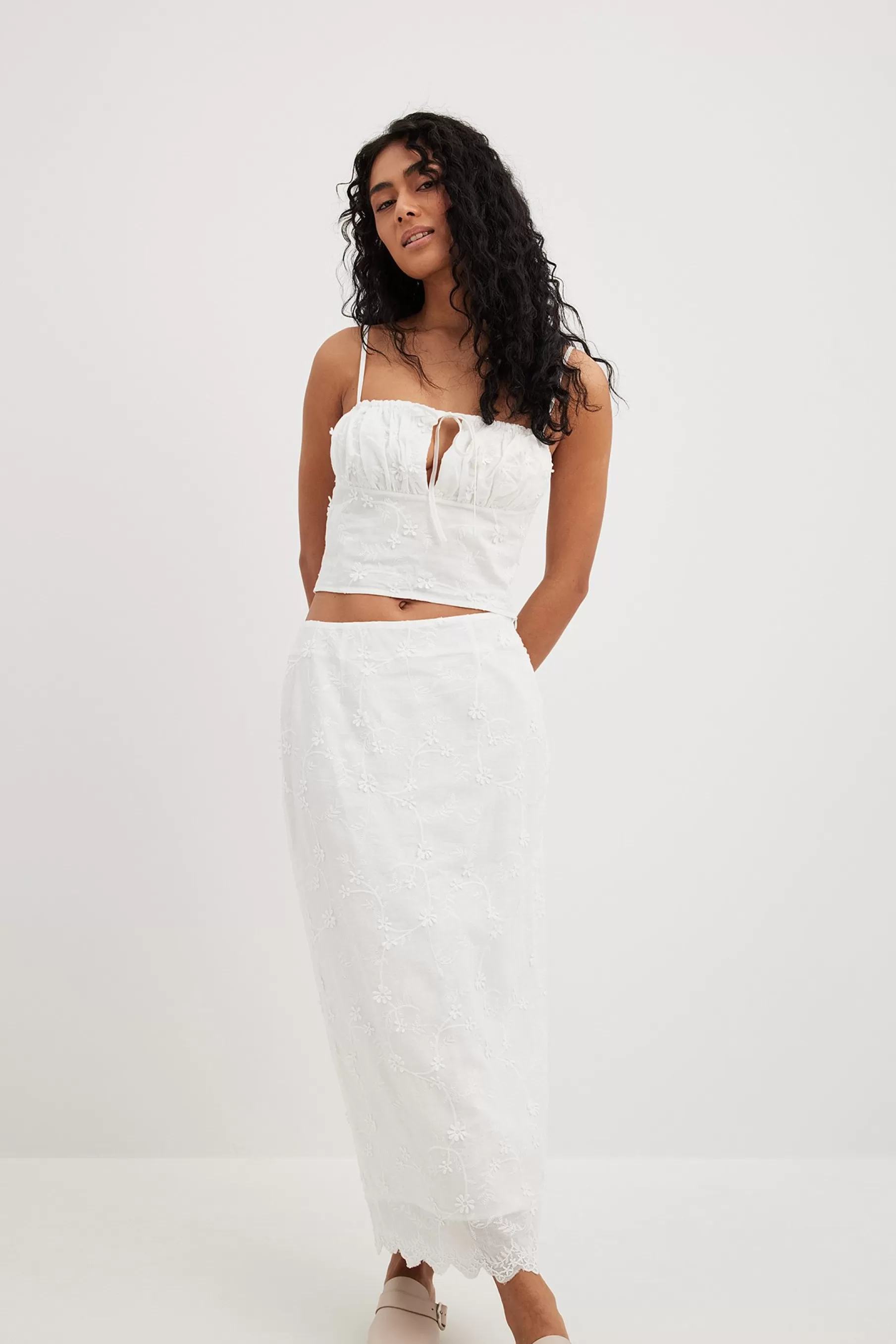 NA-KD Anglaise Tie Front Singlet White