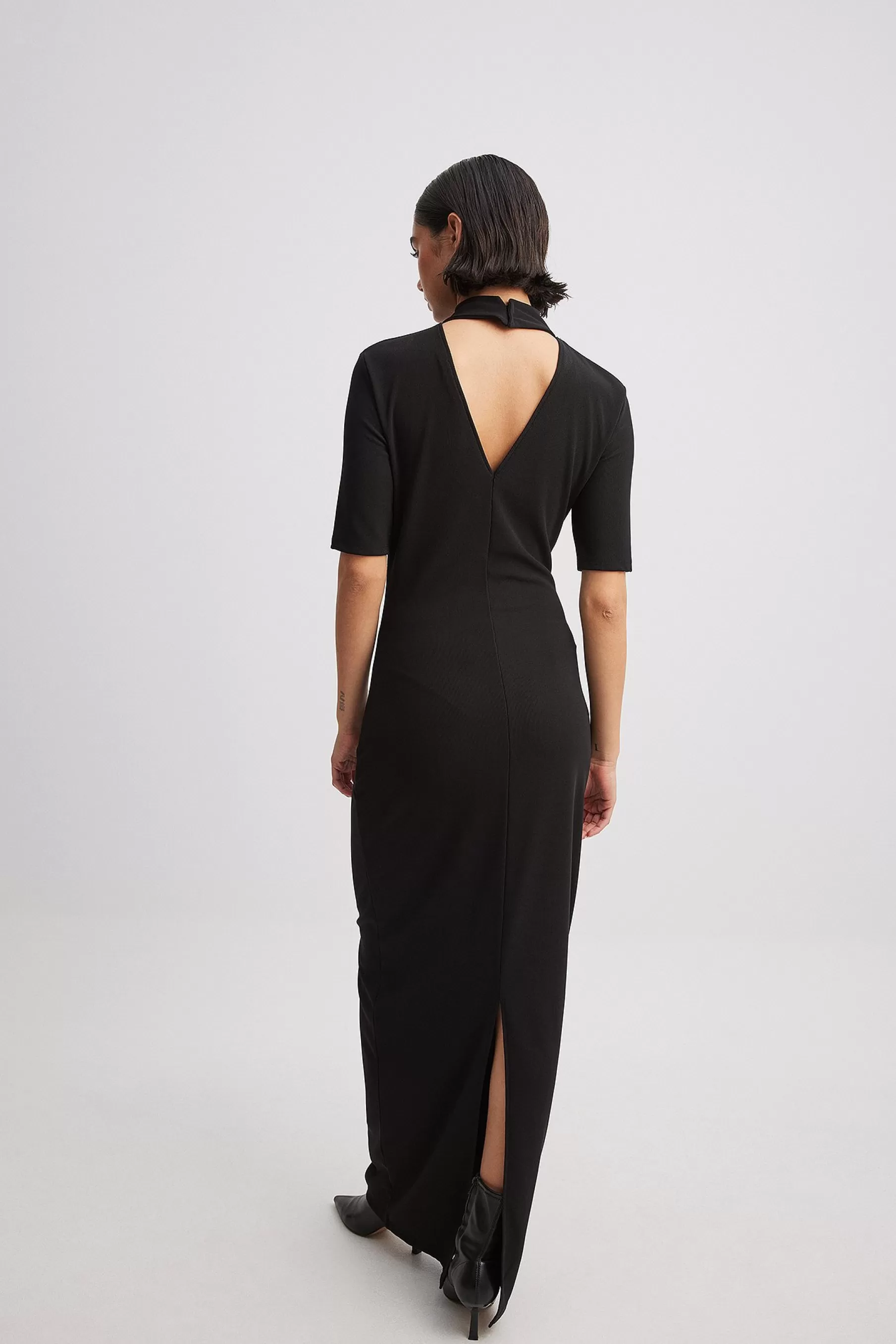 NA-KD Back Cut Out Maxi Dress Black