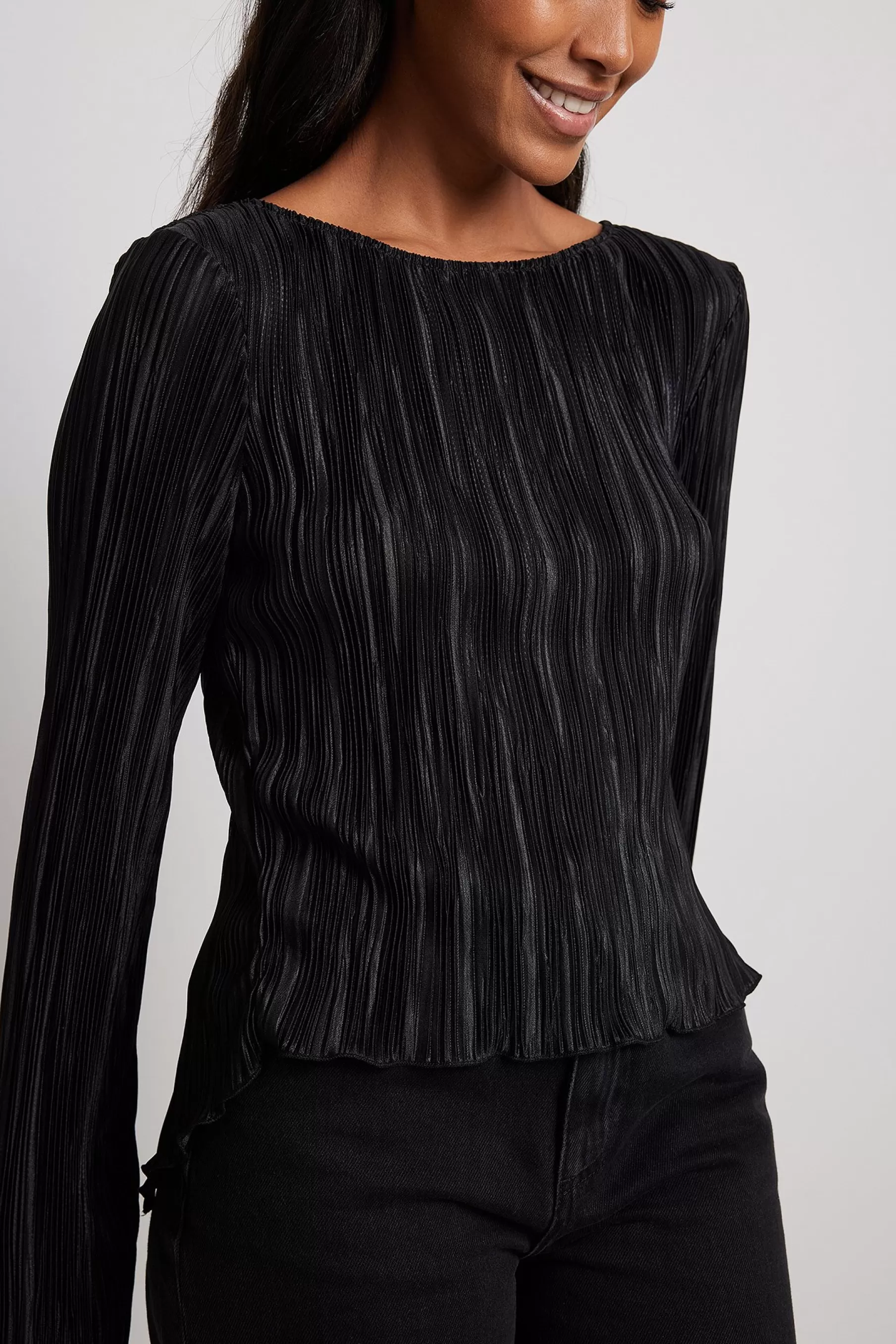 NA-KD Back Tie Strap Long Sleeve Top Black