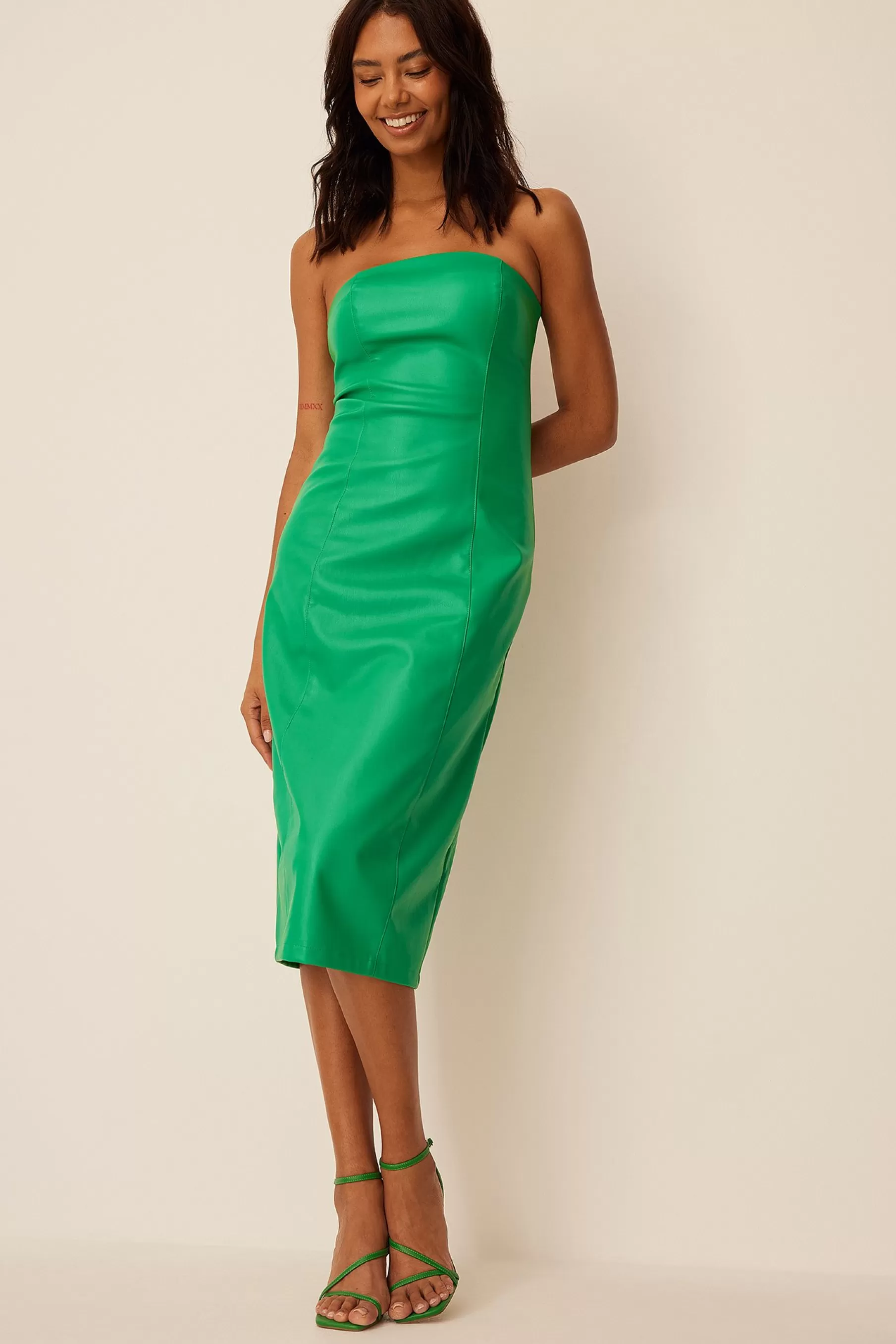 NA-KD Bandeau Midi PU Dress Green