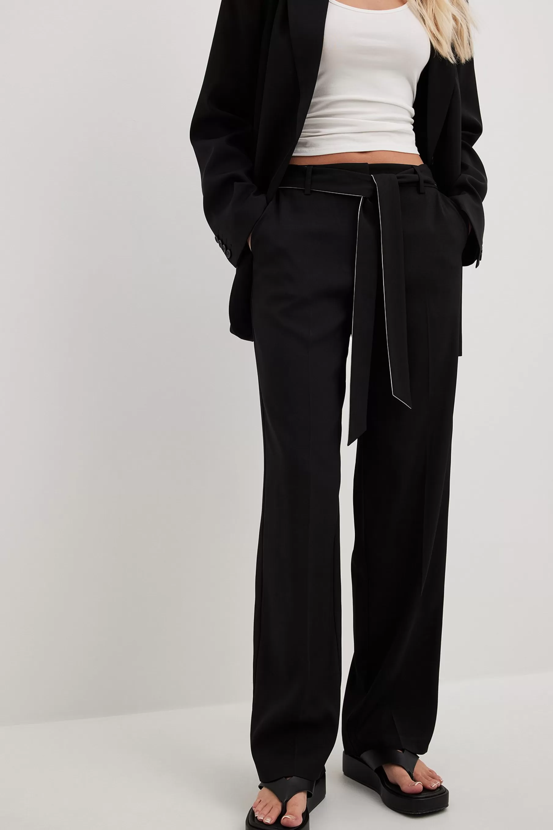 NA-KD Belted Suit Trousers Black