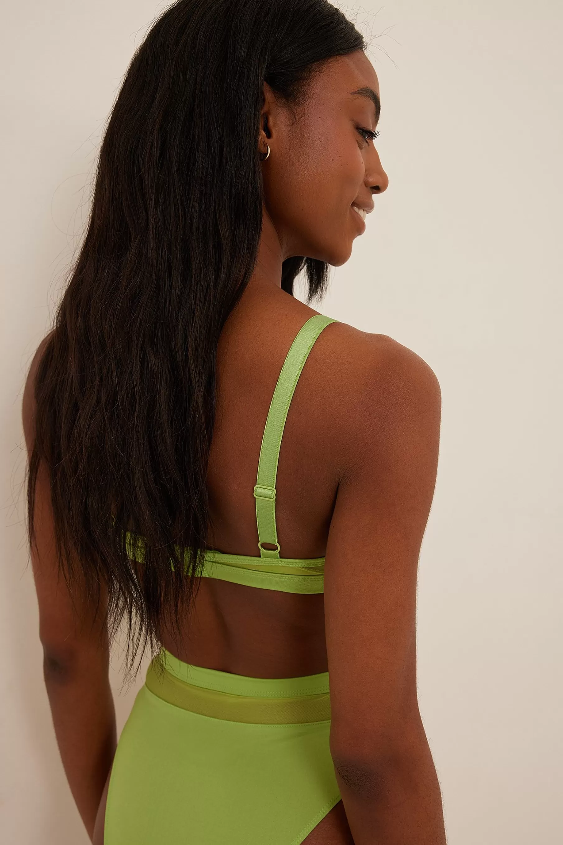 NA-KD Binding Detail Mesh Bra Green