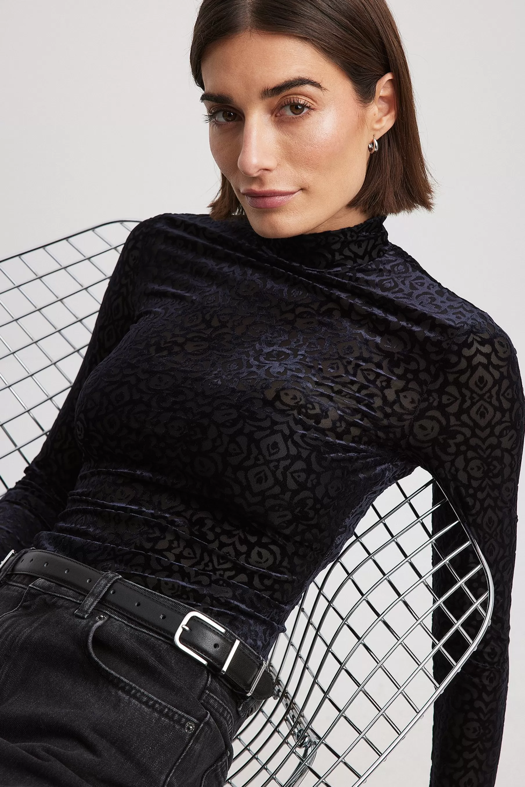 NA-KD Burn Out Mesh Top Black