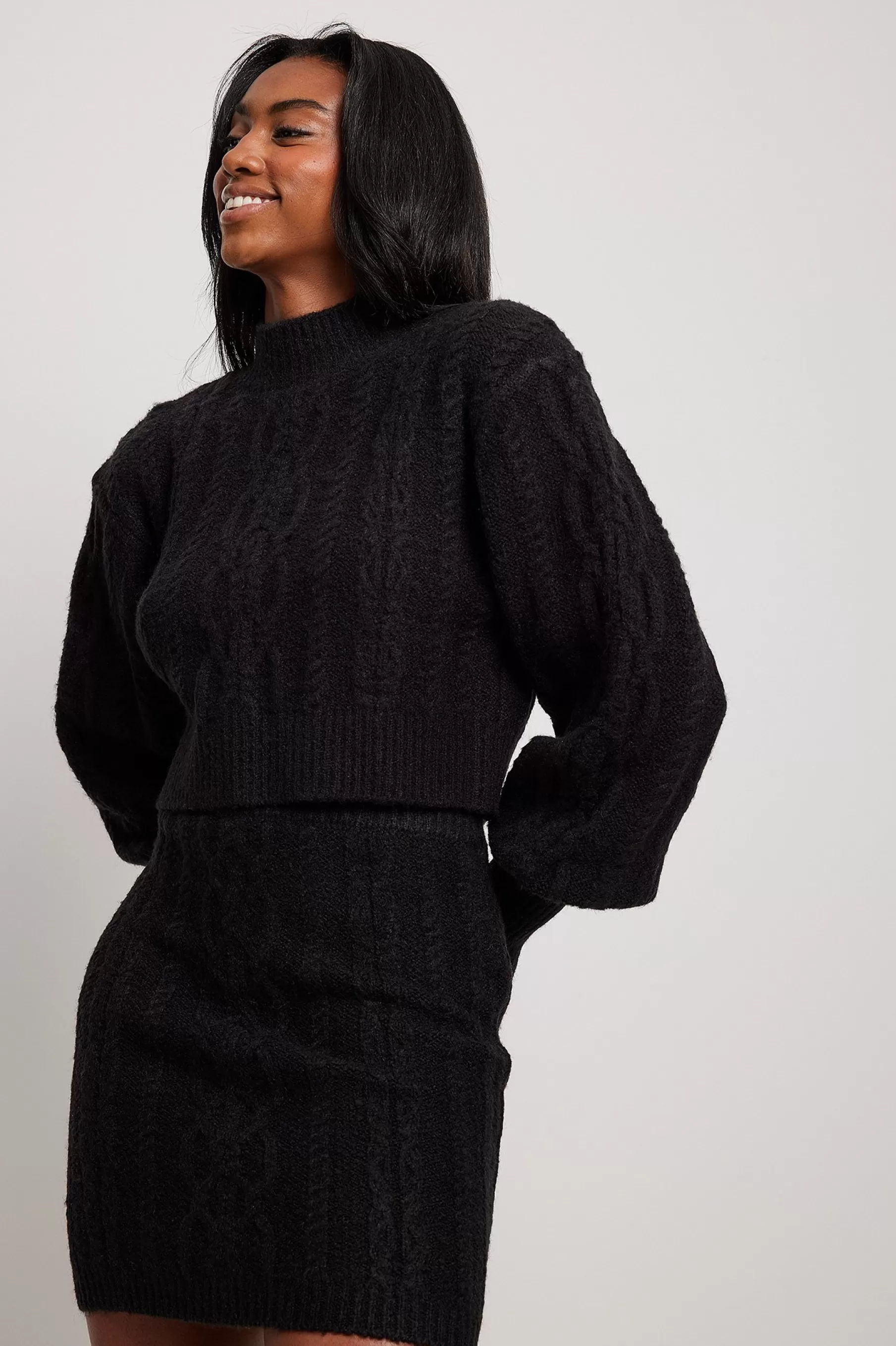 NA-KD Cable Knitted Short Sweater Black