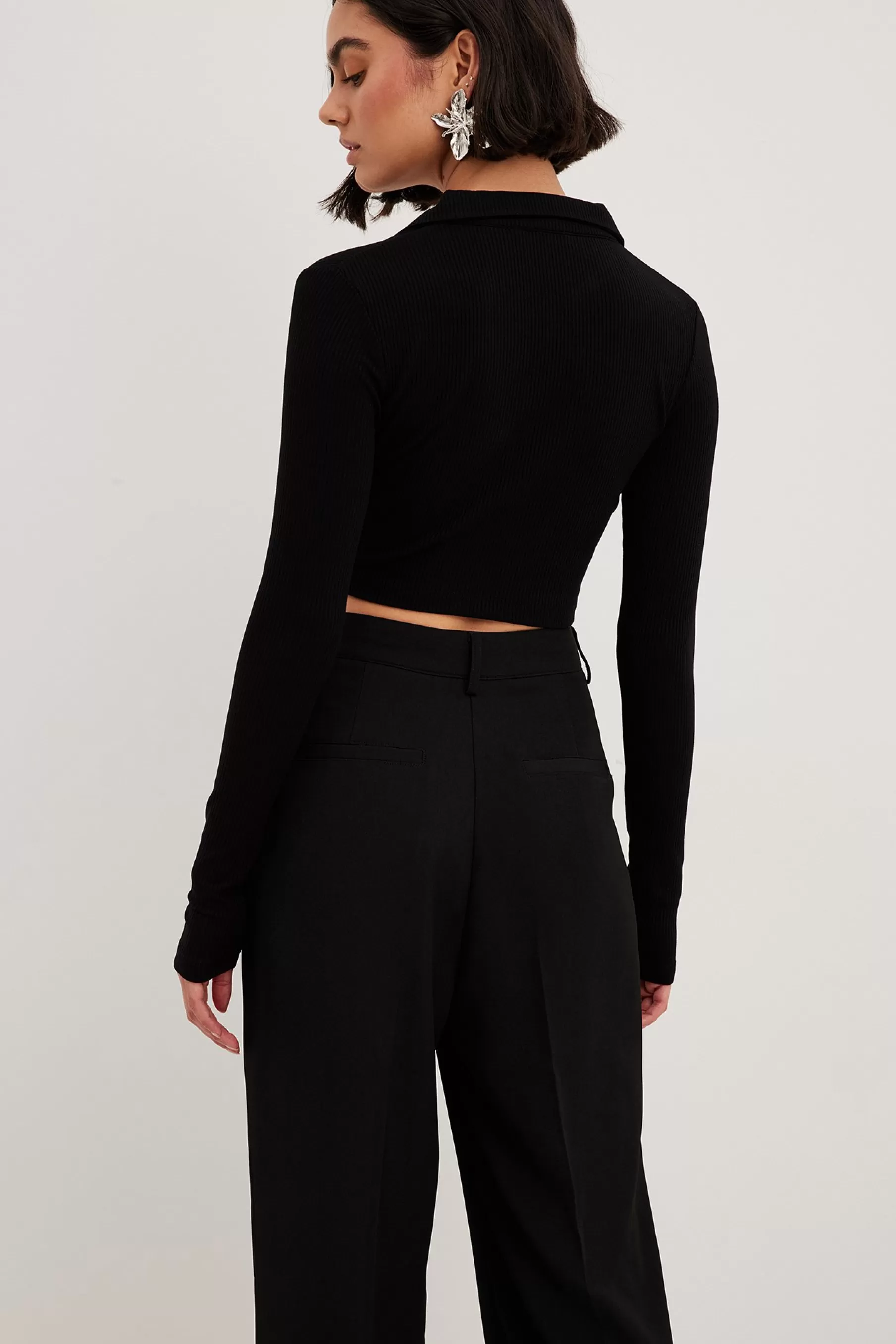 NA-KD Collar Detail Crop Top Black