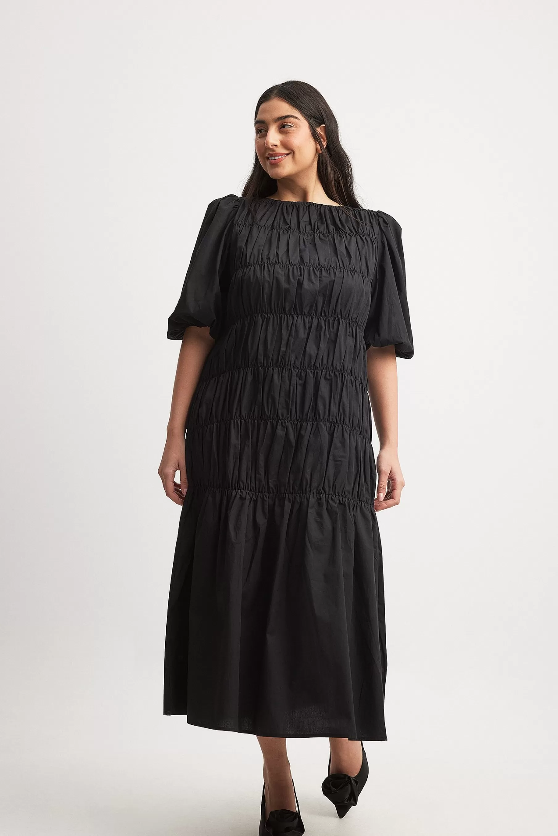 NA-KD Cotton Puff Sleeve Smock Detail Maxi Dress Black