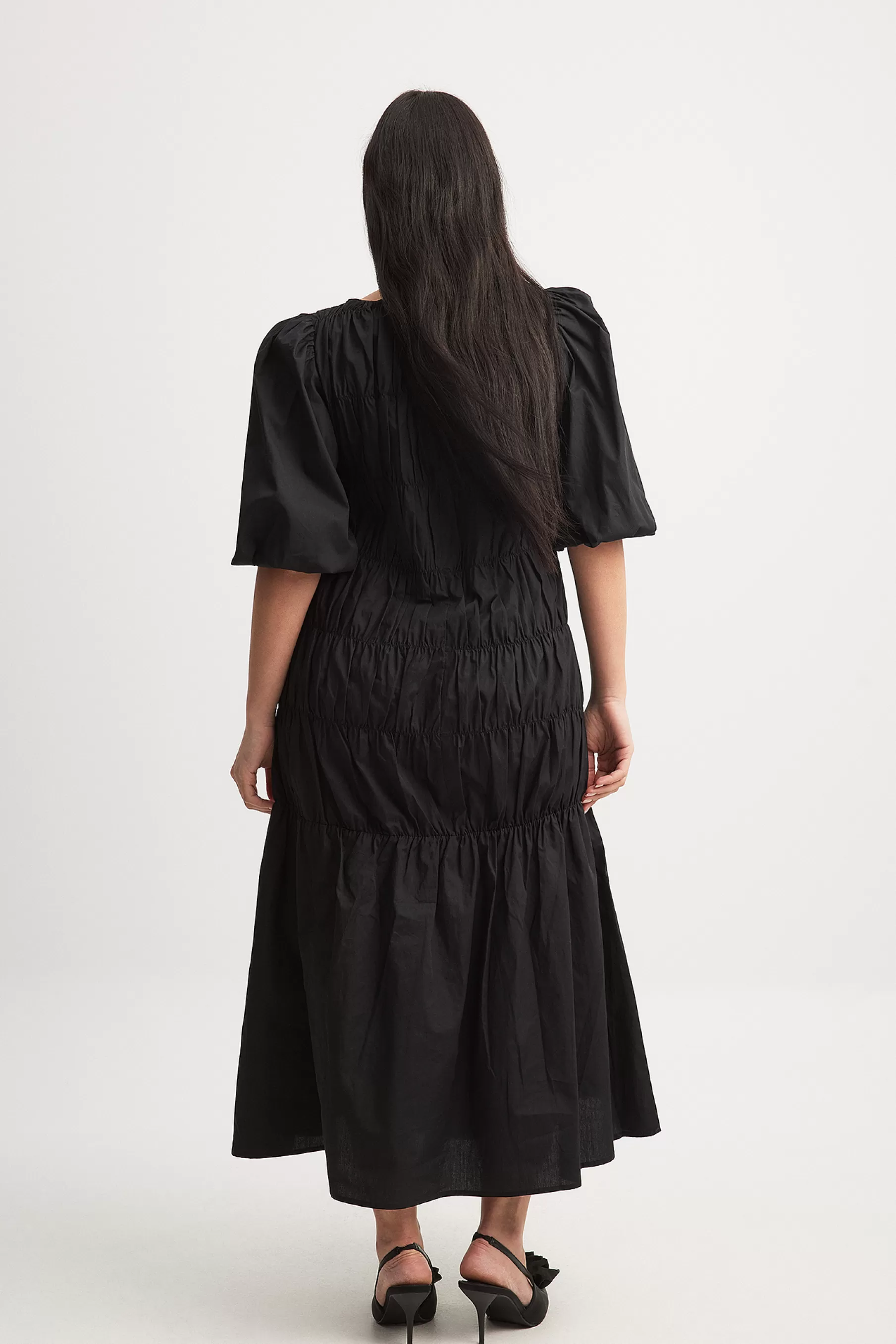 NA-KD Cotton Puff Sleeve Smock Detail Maxi Dress Black