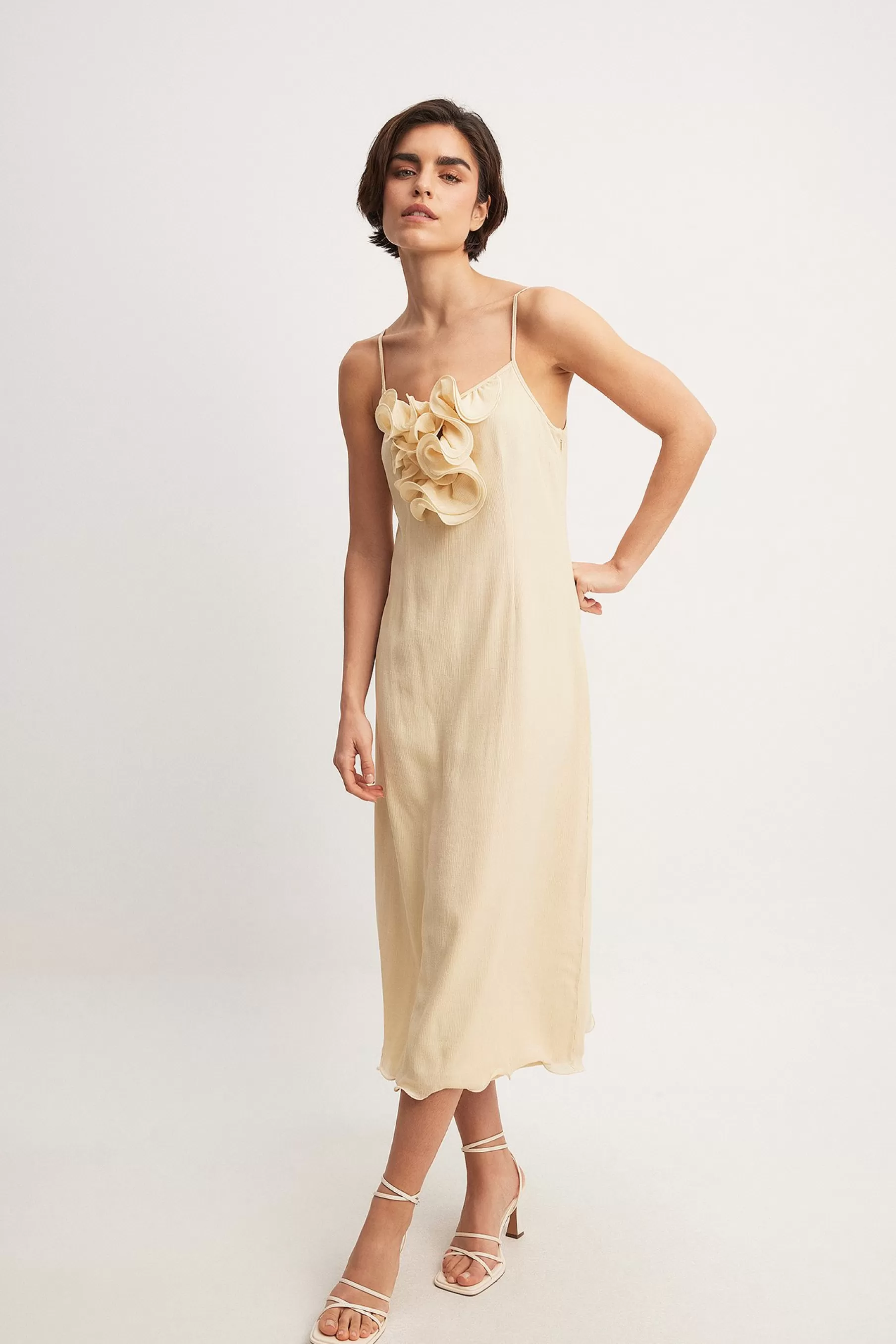 NA-KD Crepe Ruffled Midi Dress Beige