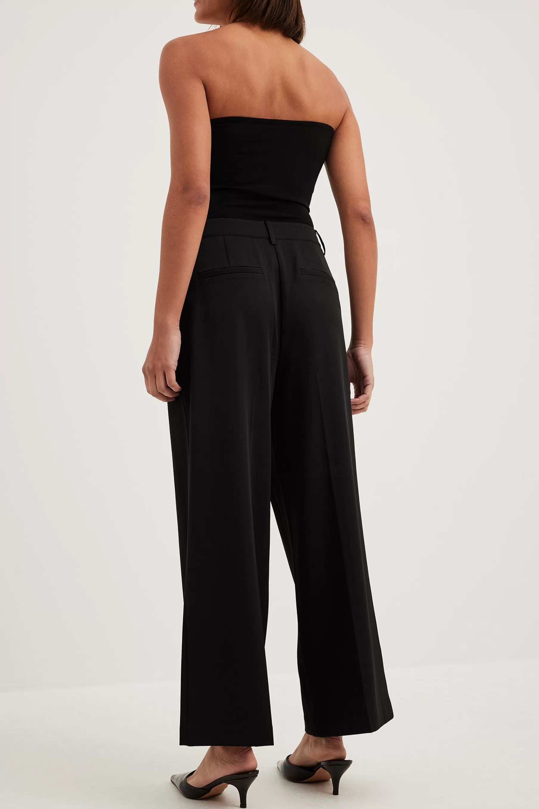 NA-KD Cropped Mid Waist Straight Leg Suit Pants Black