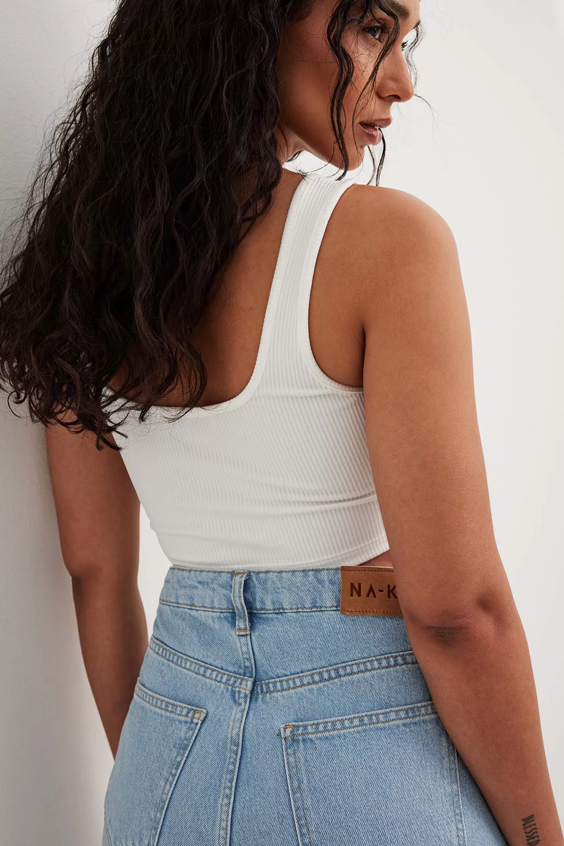 NA-KD Cropped Ribbed Tight Singlet White