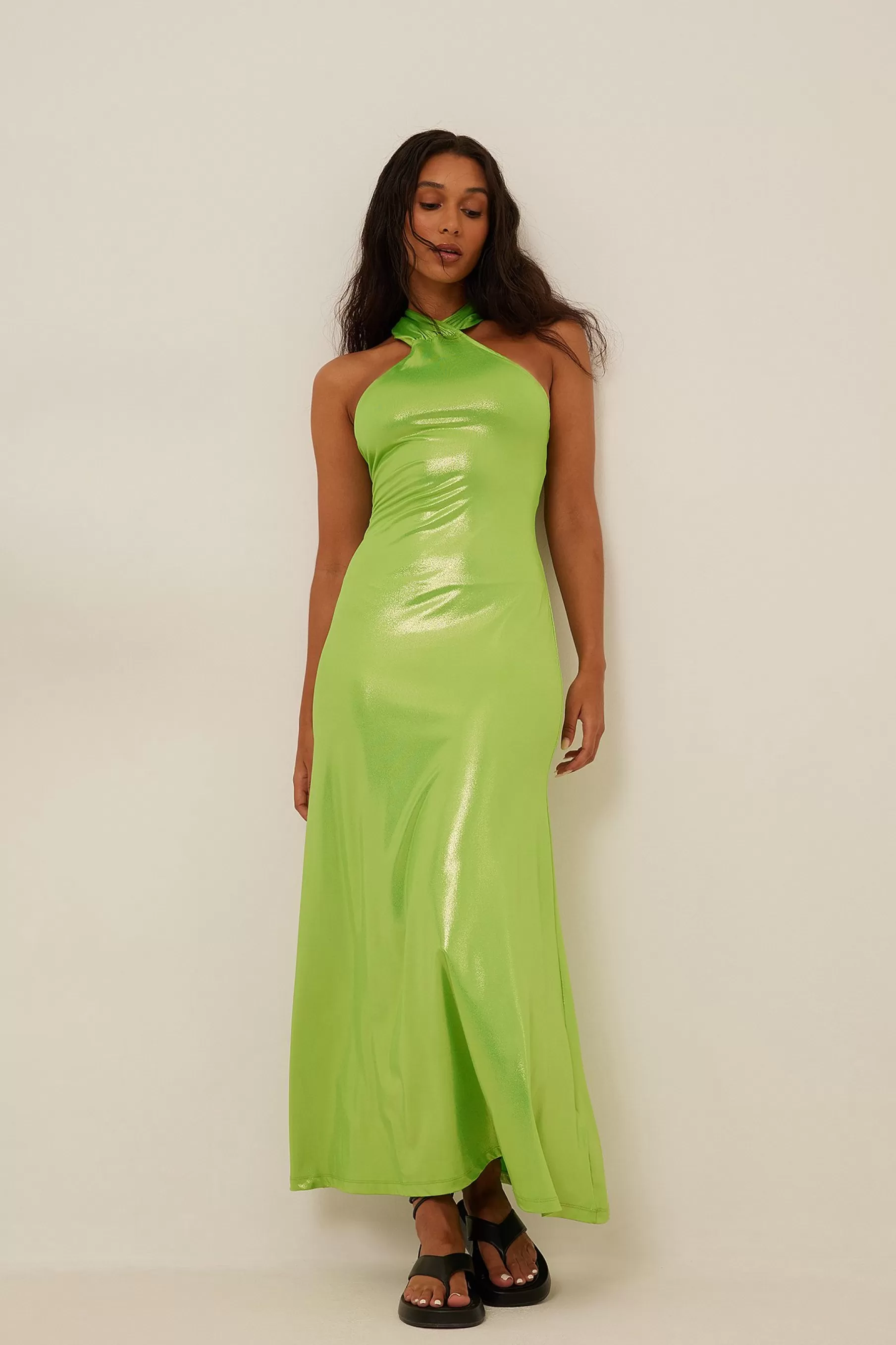 NA-KD Crossover Shiny Maxi Dress Green