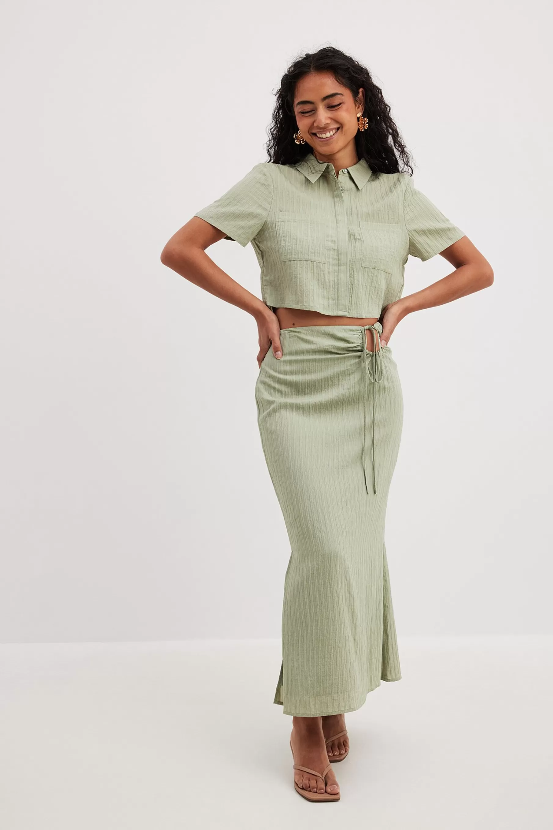 NA-KD Cut Out Detail Midi Skirt Green