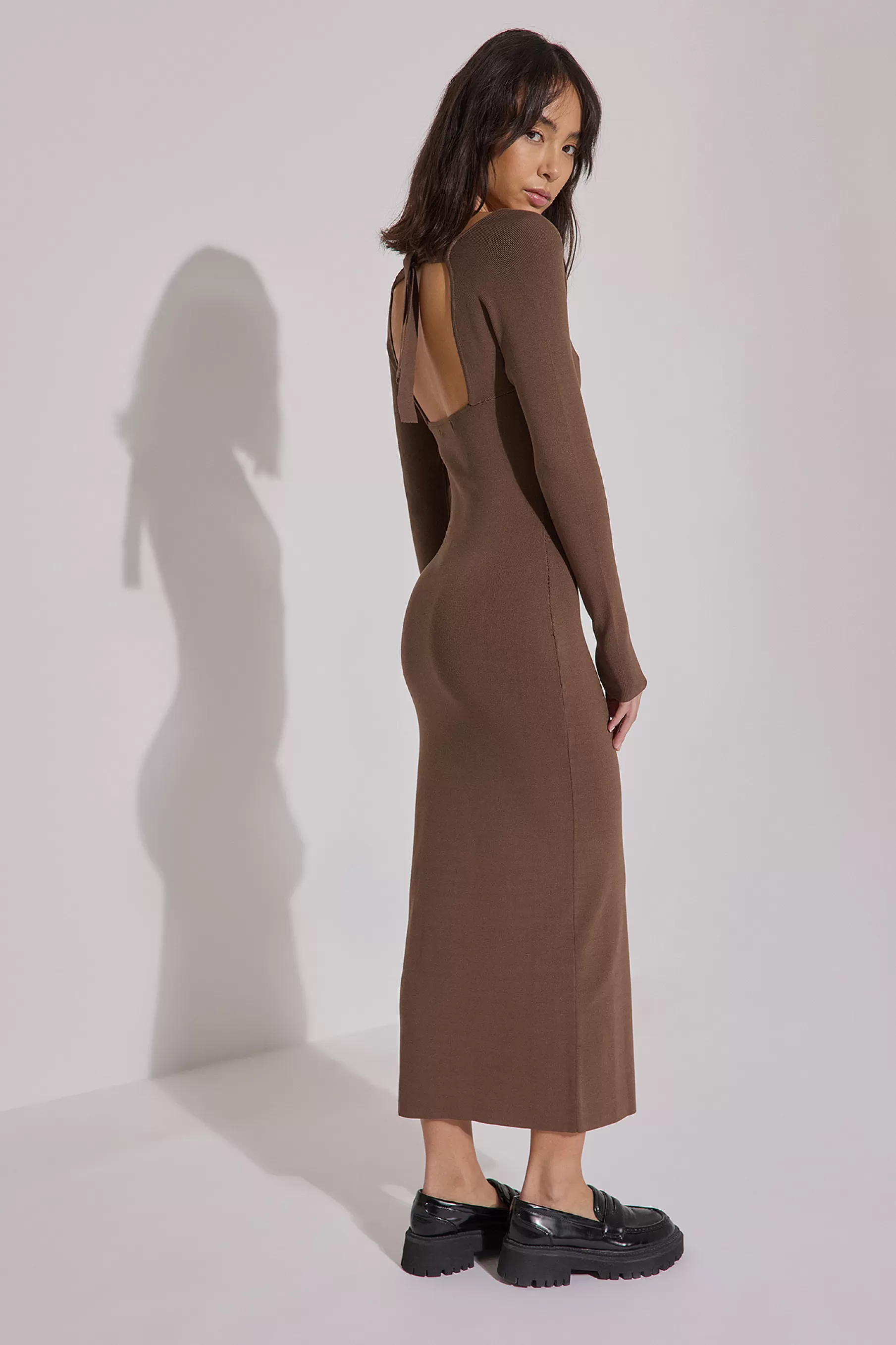 NA-KD Cut Out Long Sleeve Midi Dress Brown