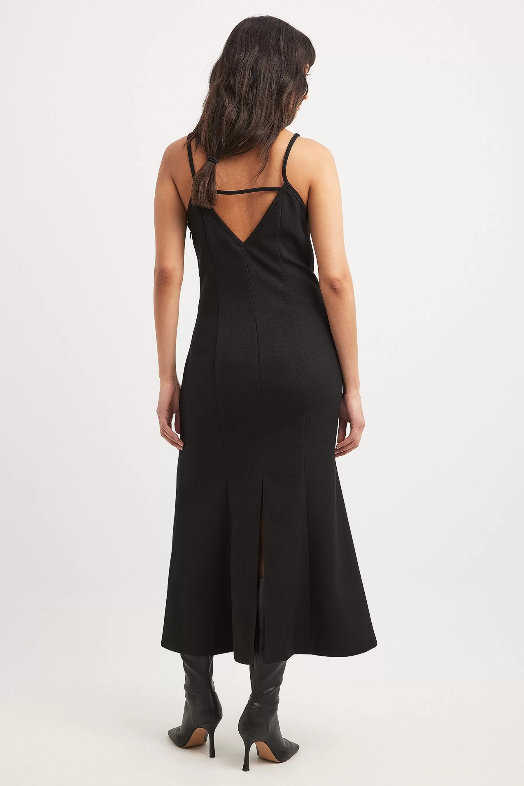 NA-KD Deep Back Tie Detail Midi Dress Black