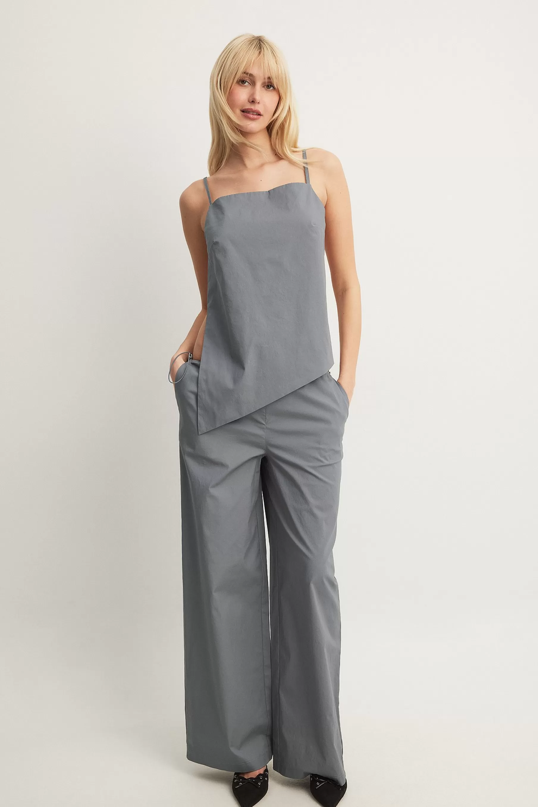 NA-KD Drawstring Waist Trousers Grey