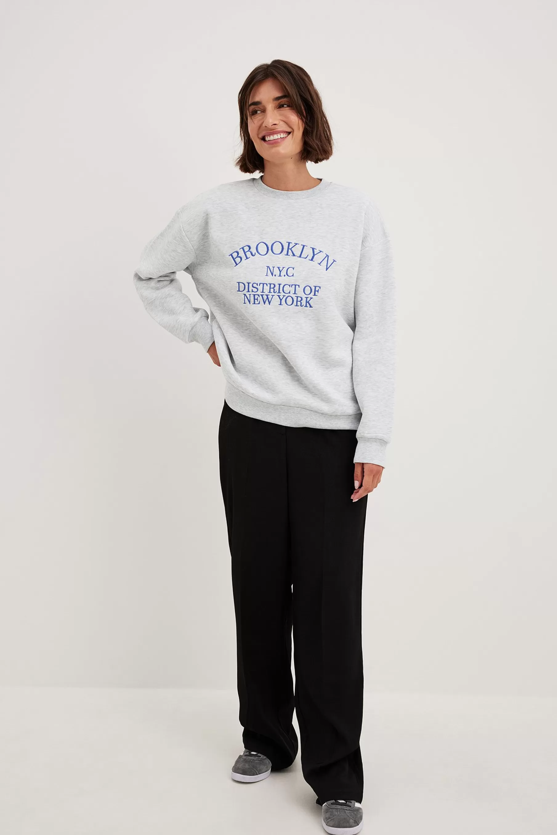 NA-KD Embroidered Sweatshirt Grey