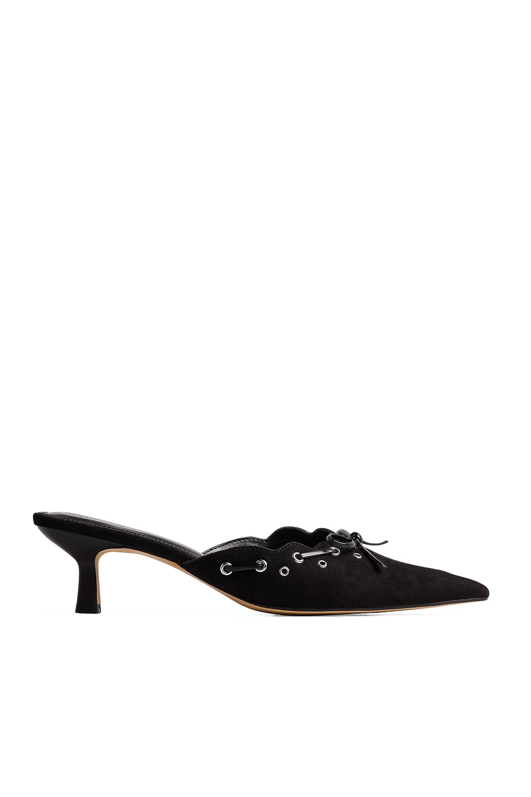 NA-KD Eyelet Detailed Pumps Black