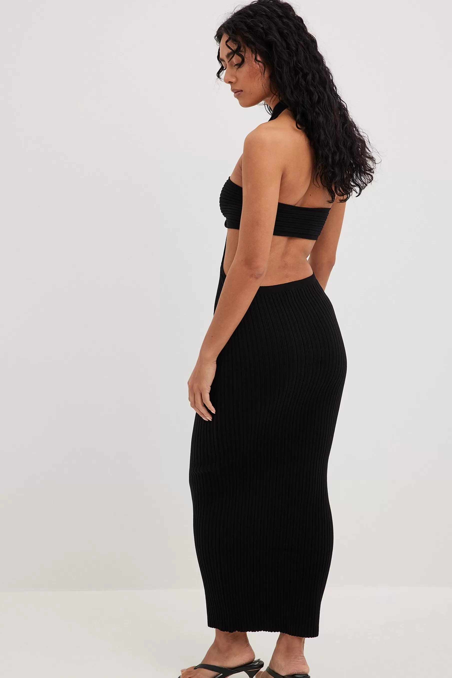 NA-KD Fine Knitted Cut Out Detail Maxi Dress Black