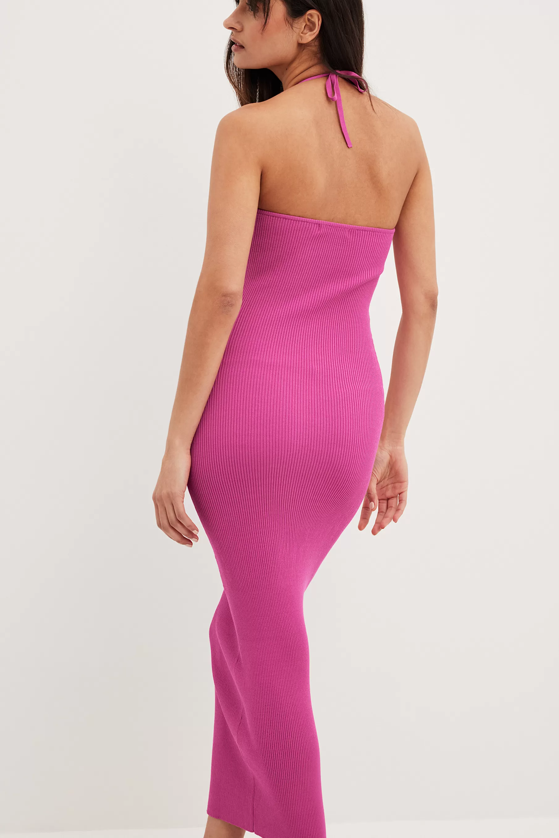 NA-KD Fine Knitted Heart Shaped Midi Dress Pink