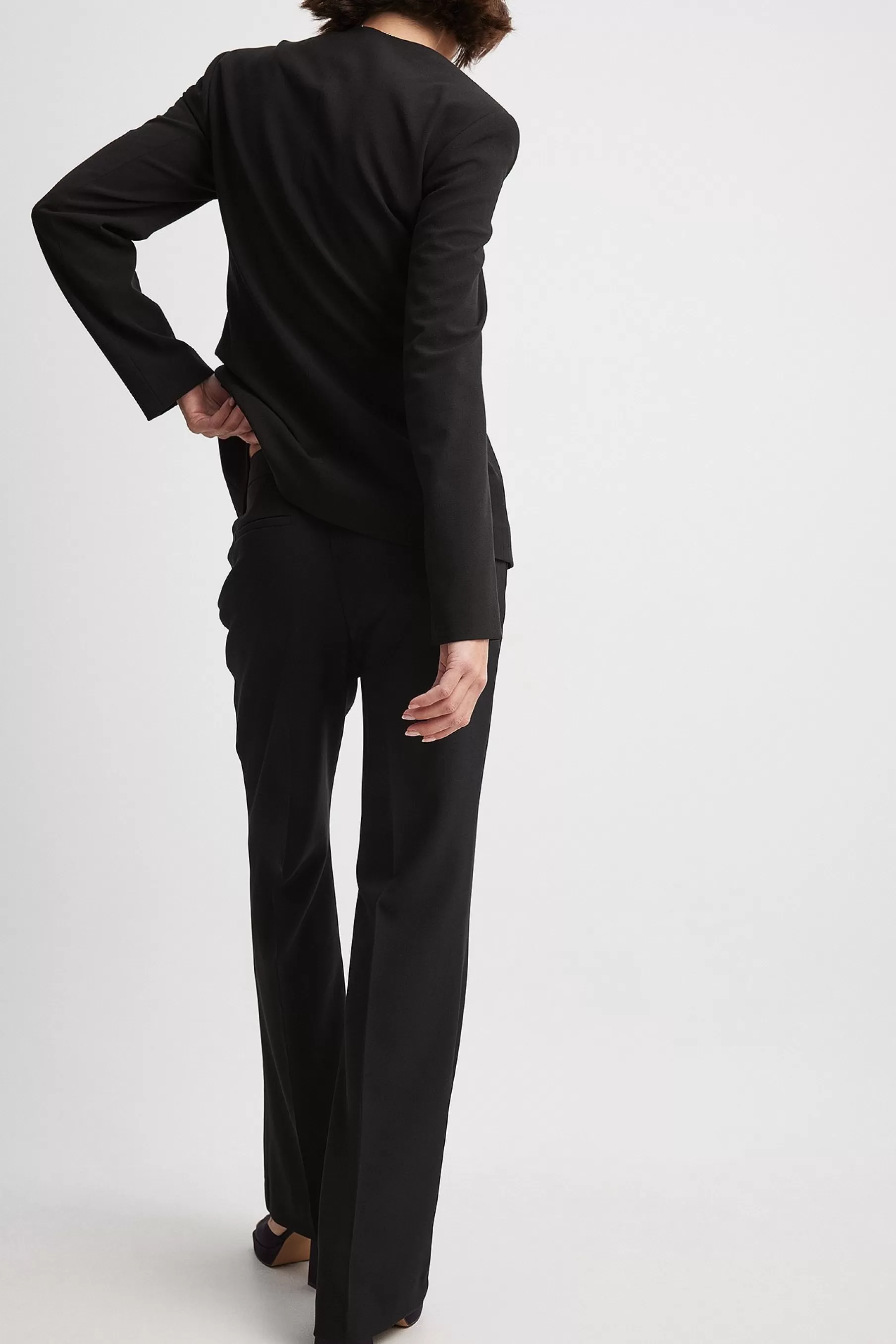 NA-KD Flared Fitted Mid Waist Suit Pants Black