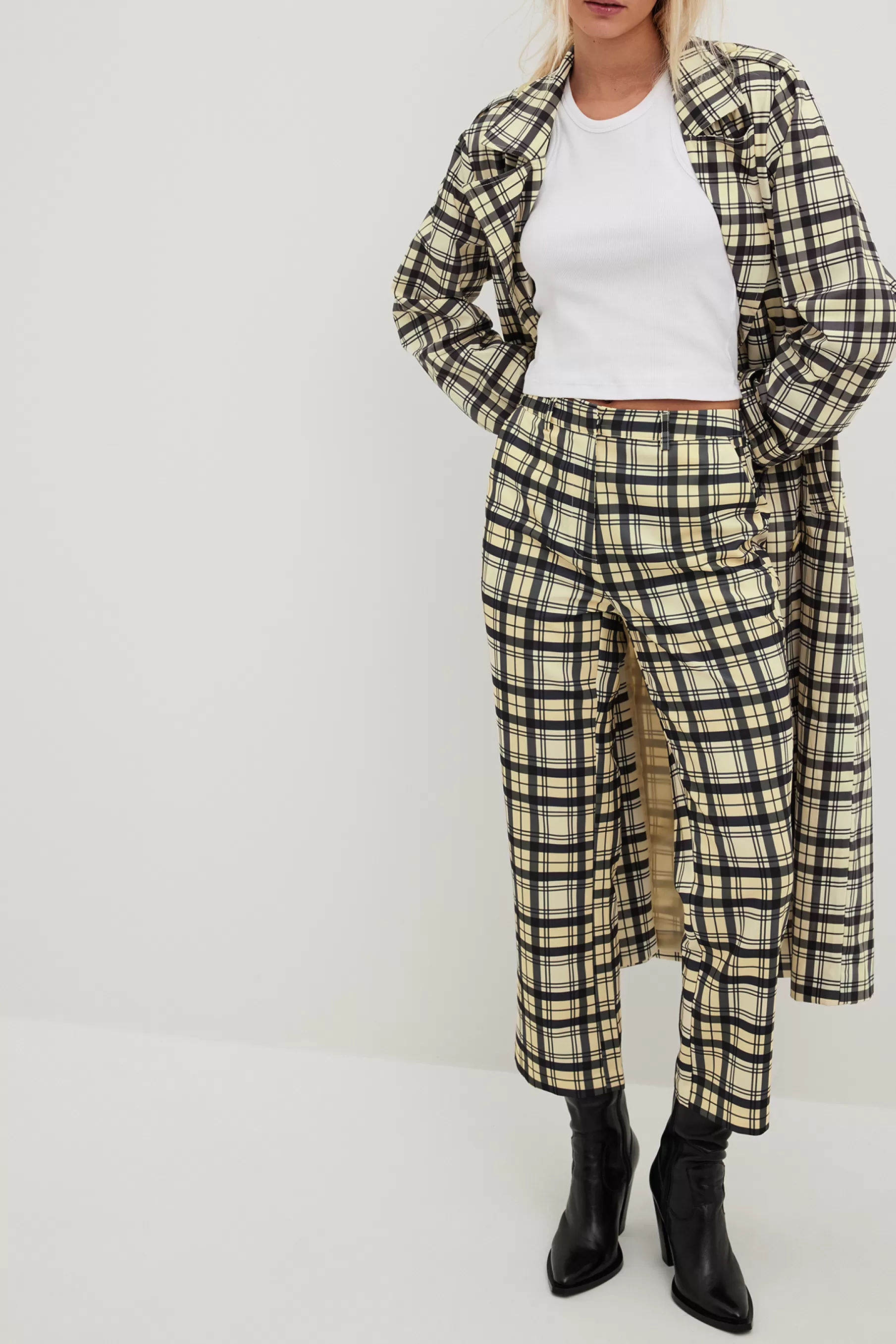 NA-KD Flared Trousers Checkered