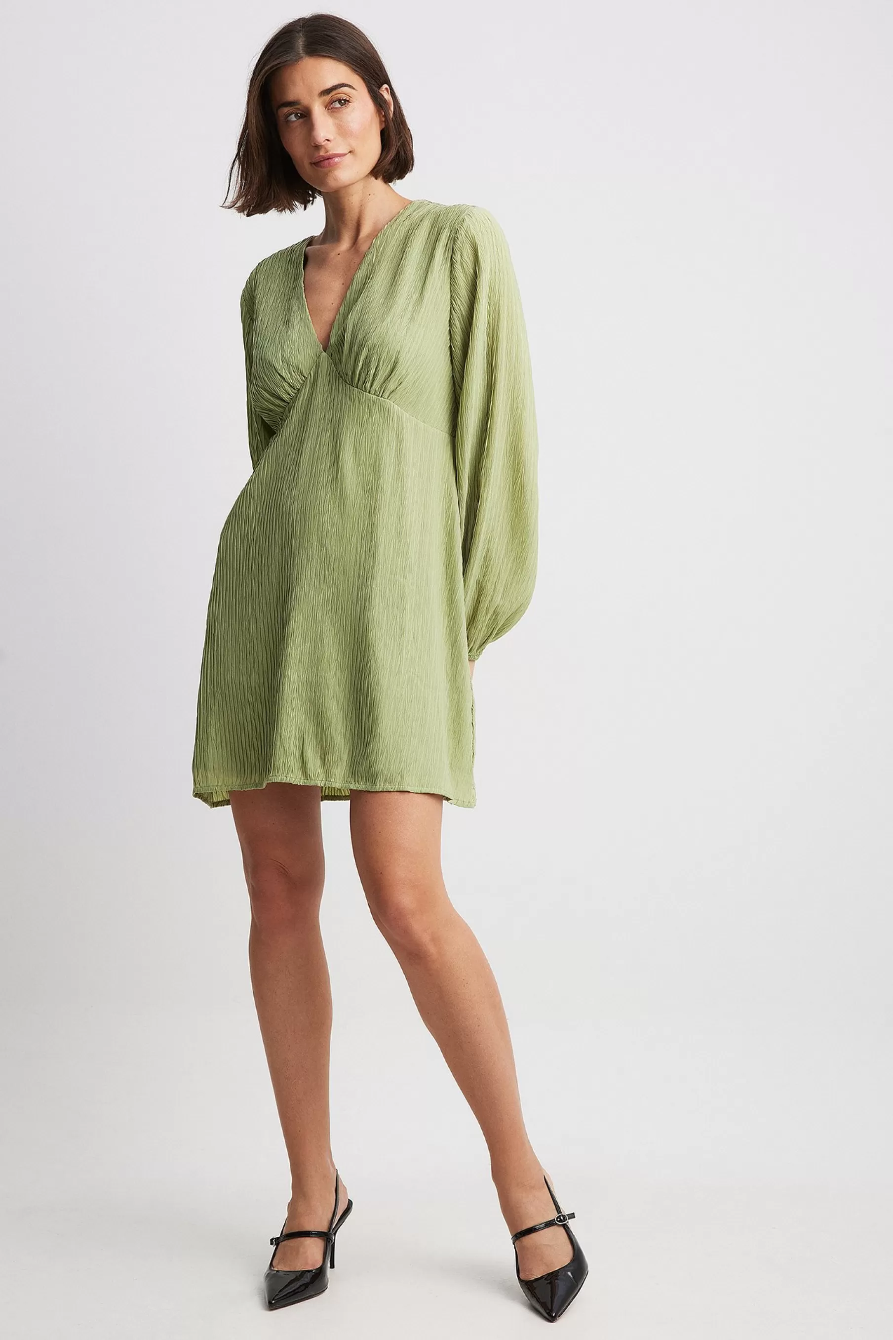 NA-KD Flowy Structured Mini Dress Green