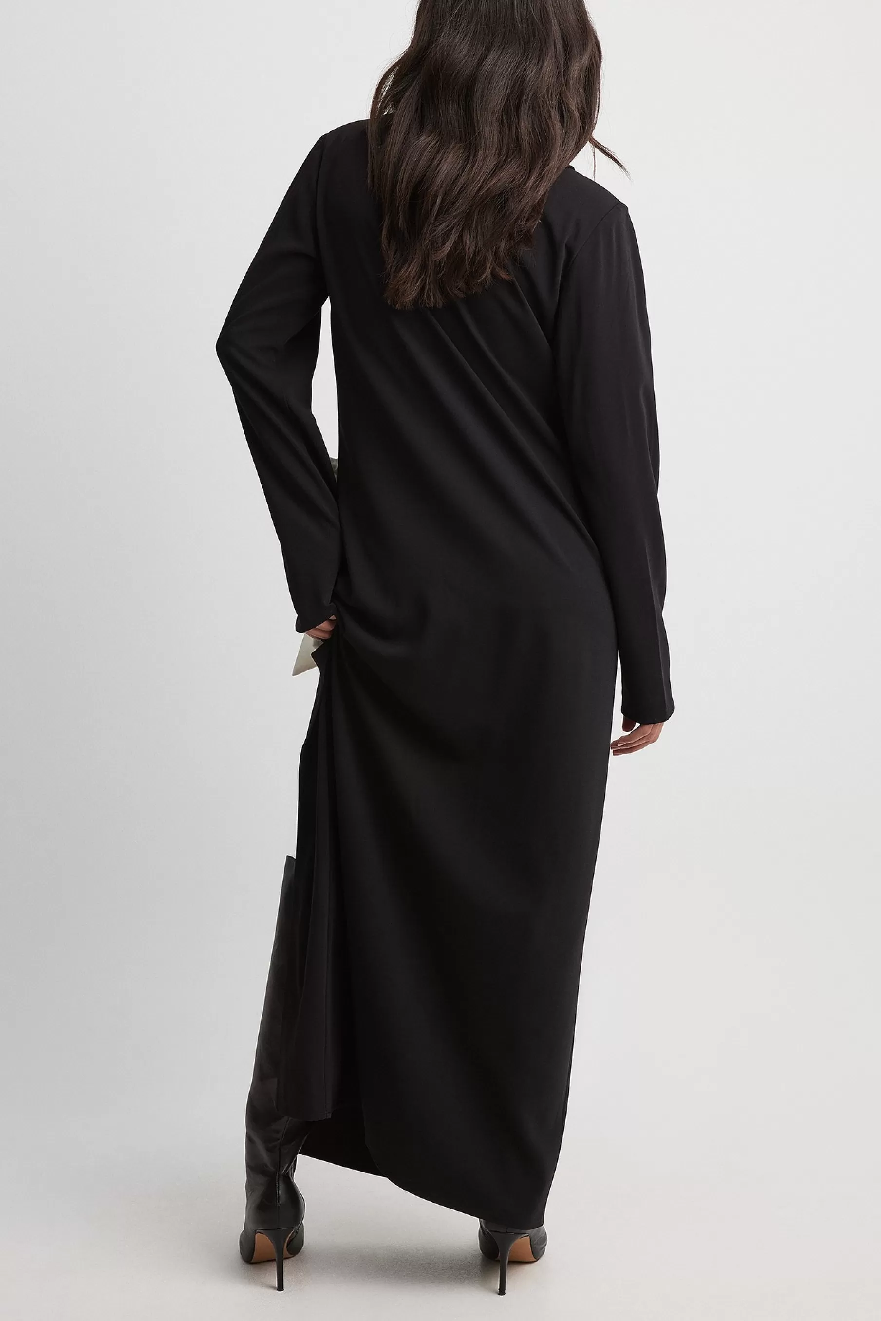 NA-KD Flowy Tie Detail Maxi Dress Black