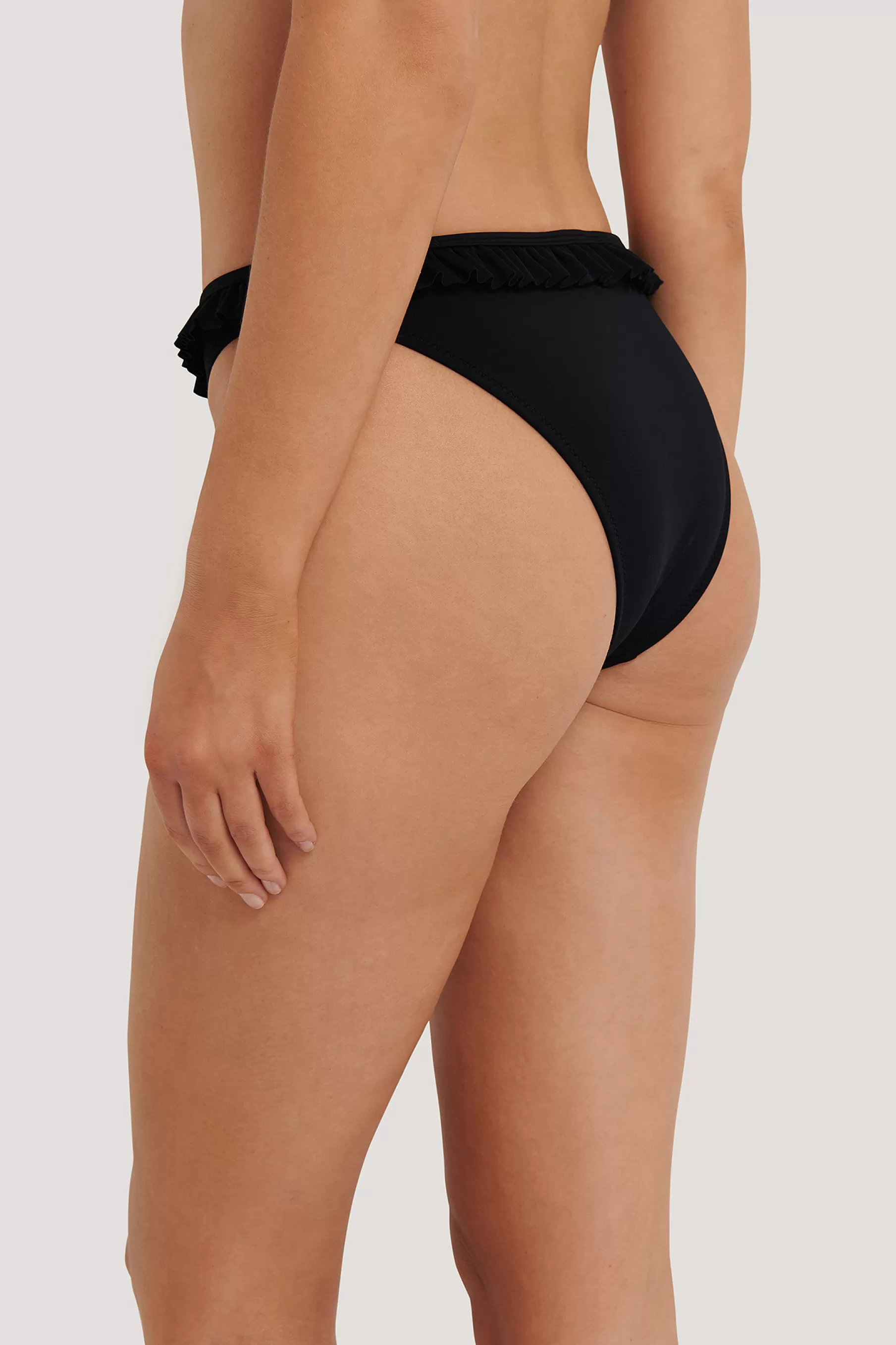 NA-KD Frill Edge Bikini Bottom Black