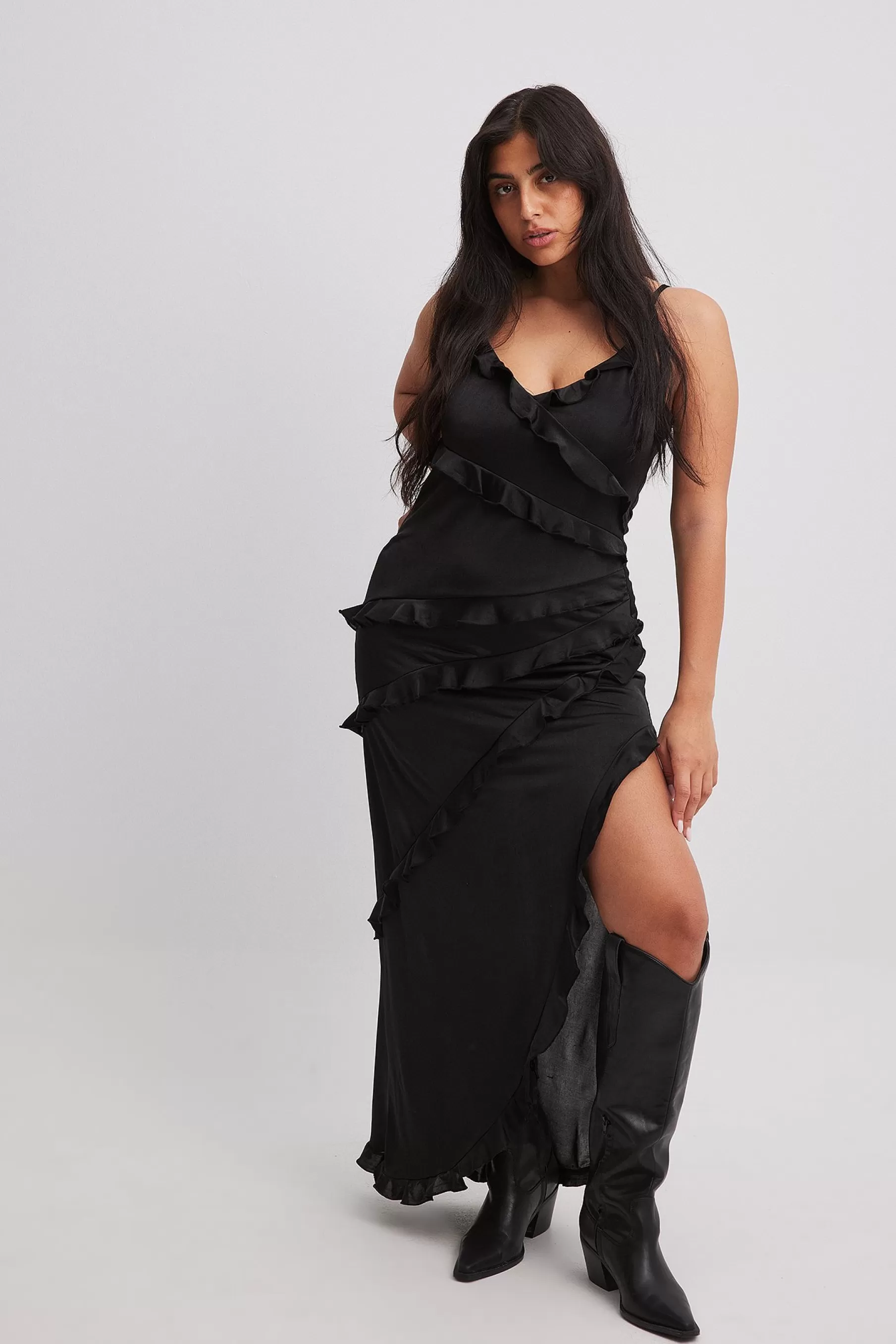 NA-KD Frill Maxi Dress Black