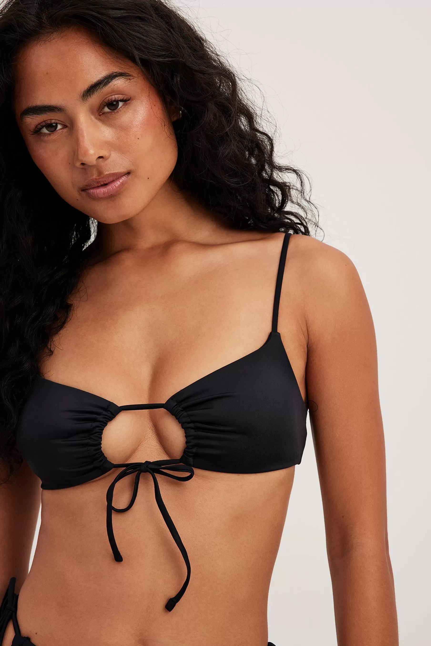 NA-KD Front Drawstring Bikini Top Black