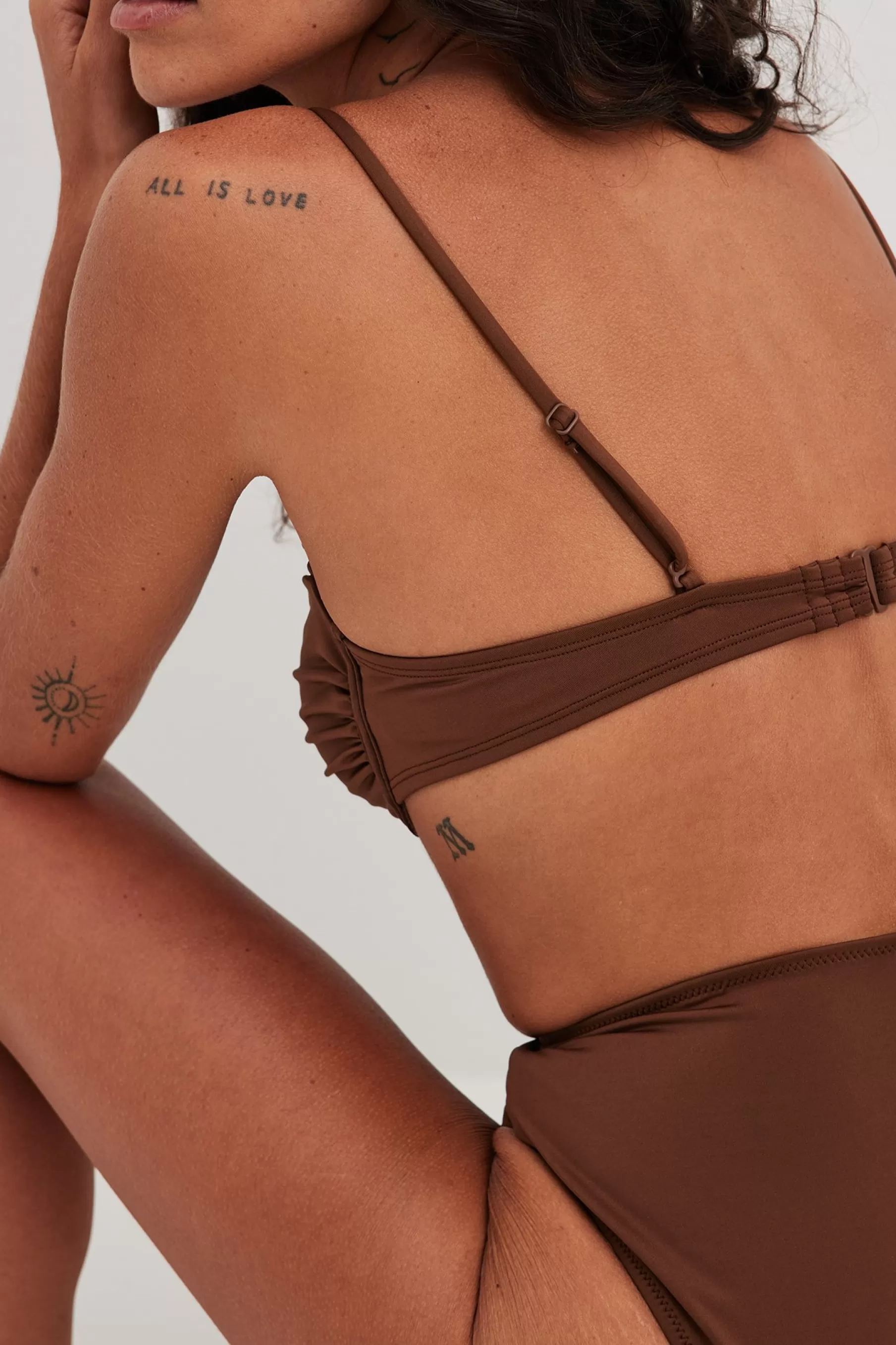 NA-KD Gathered Cup Bikini Top Brown