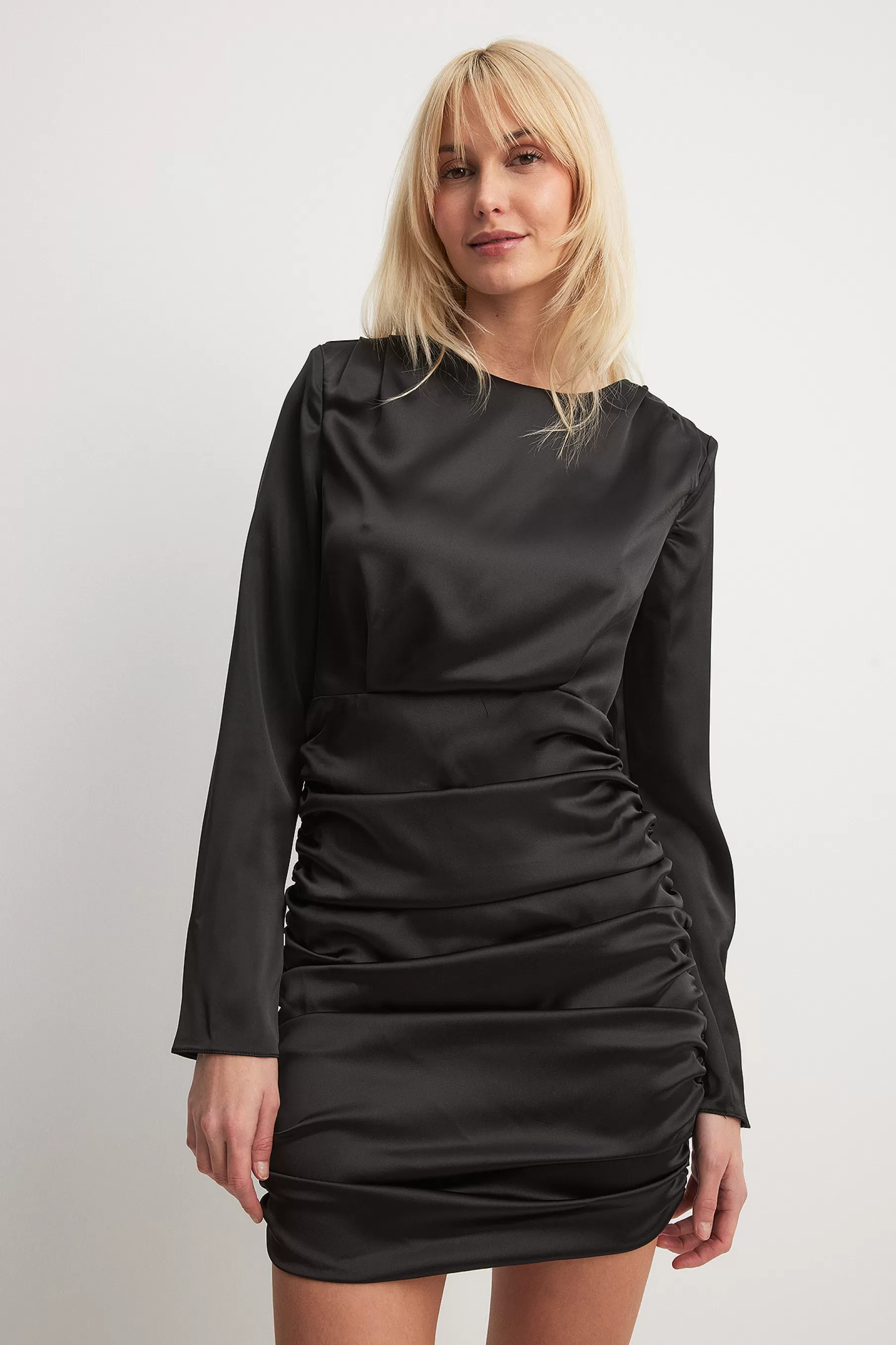 NA-KD Gathered Skirt Satin Dress Black