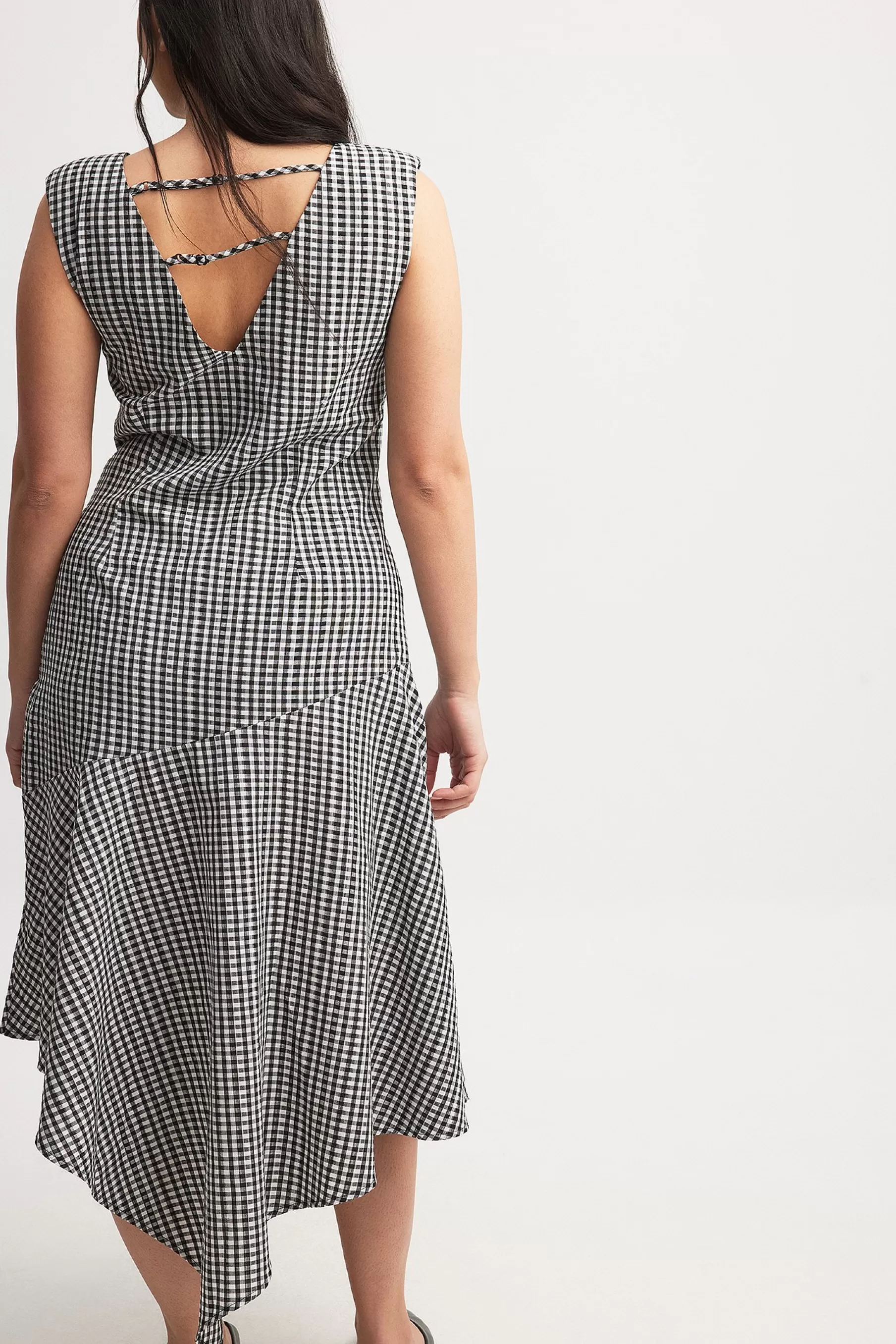 NA-KD Gingham Sleeveless Midi Dress Checkered