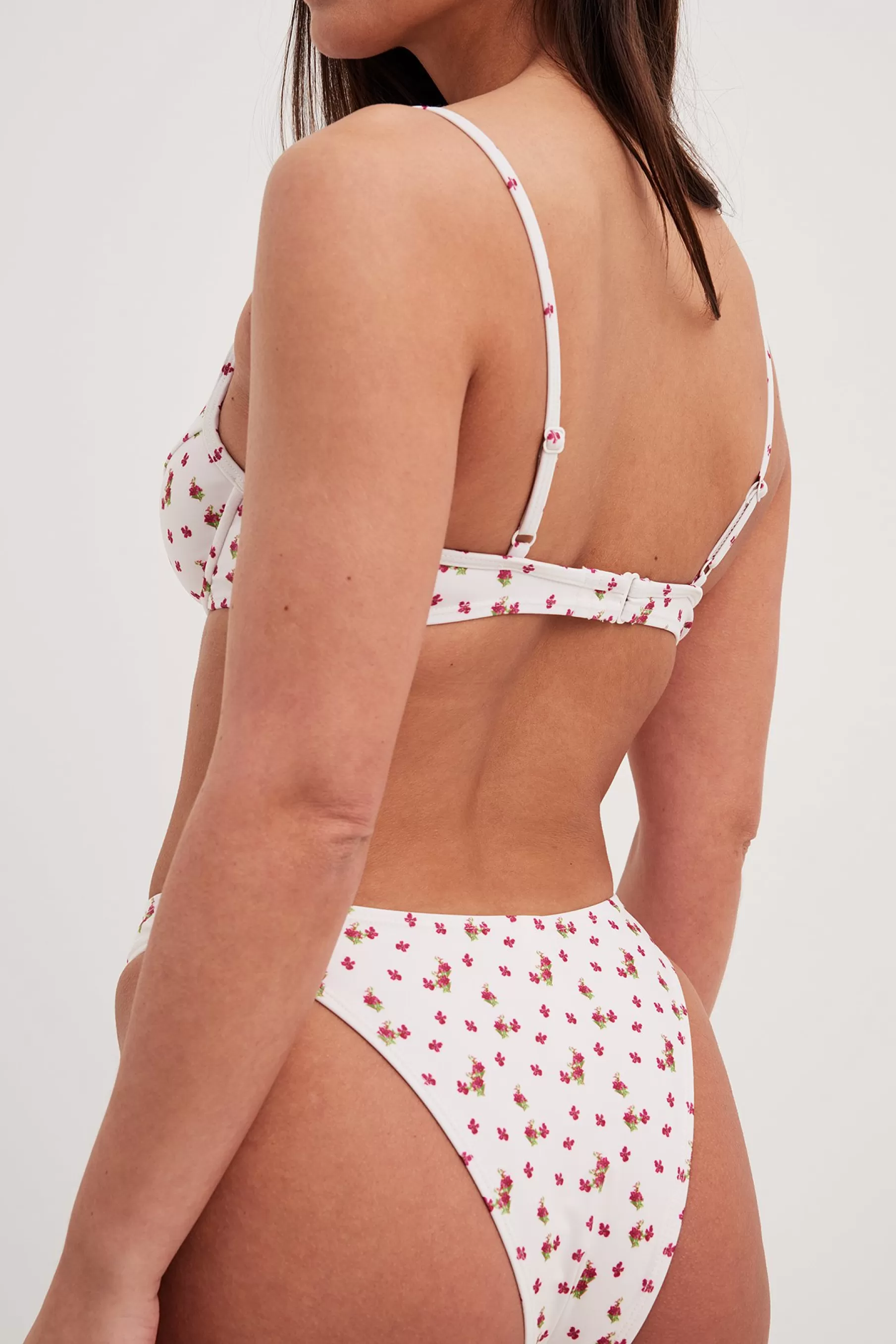 NA-KD High Cut Bikini Panty Flower