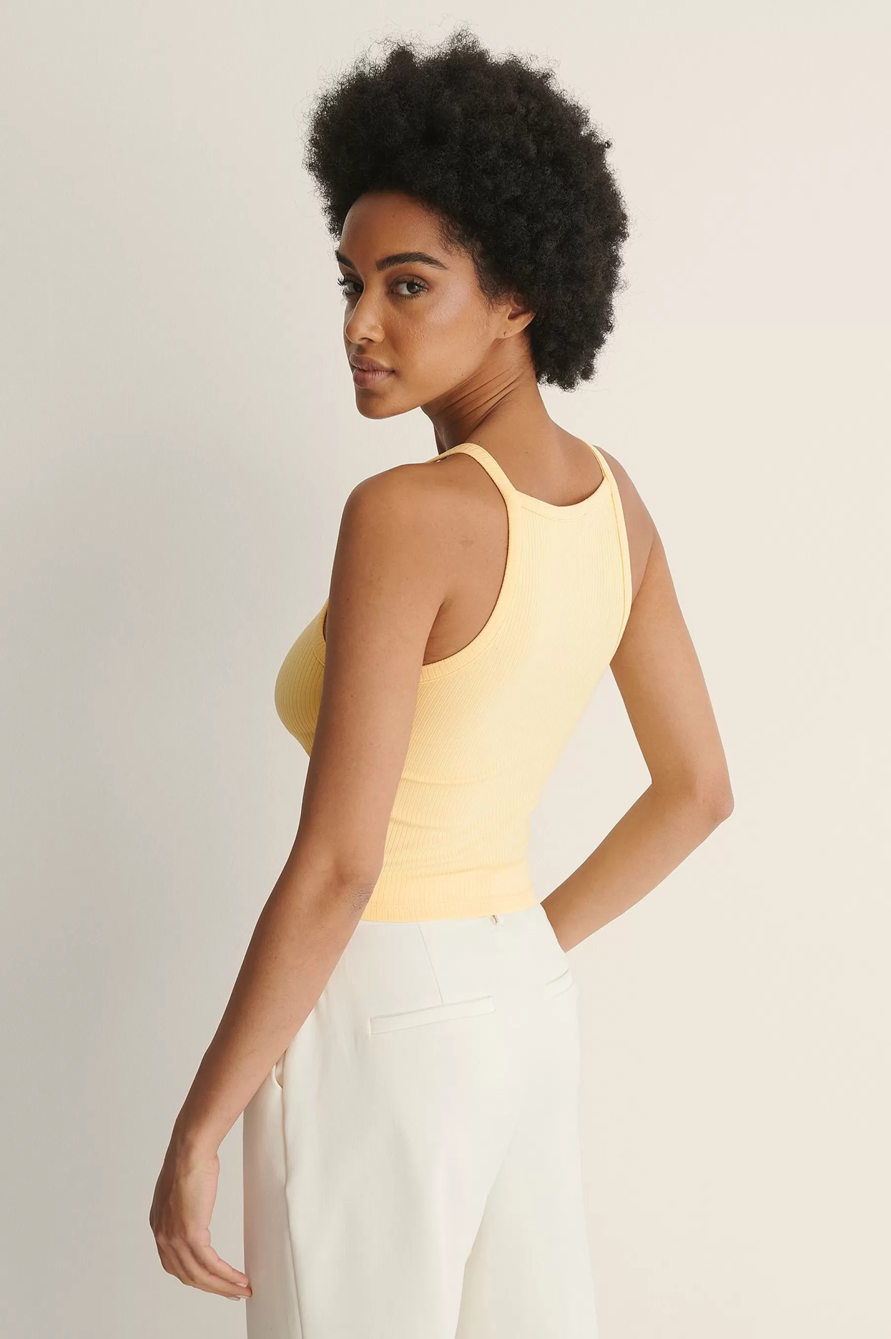 NA-KD High Neck Crop Singlet Yellow