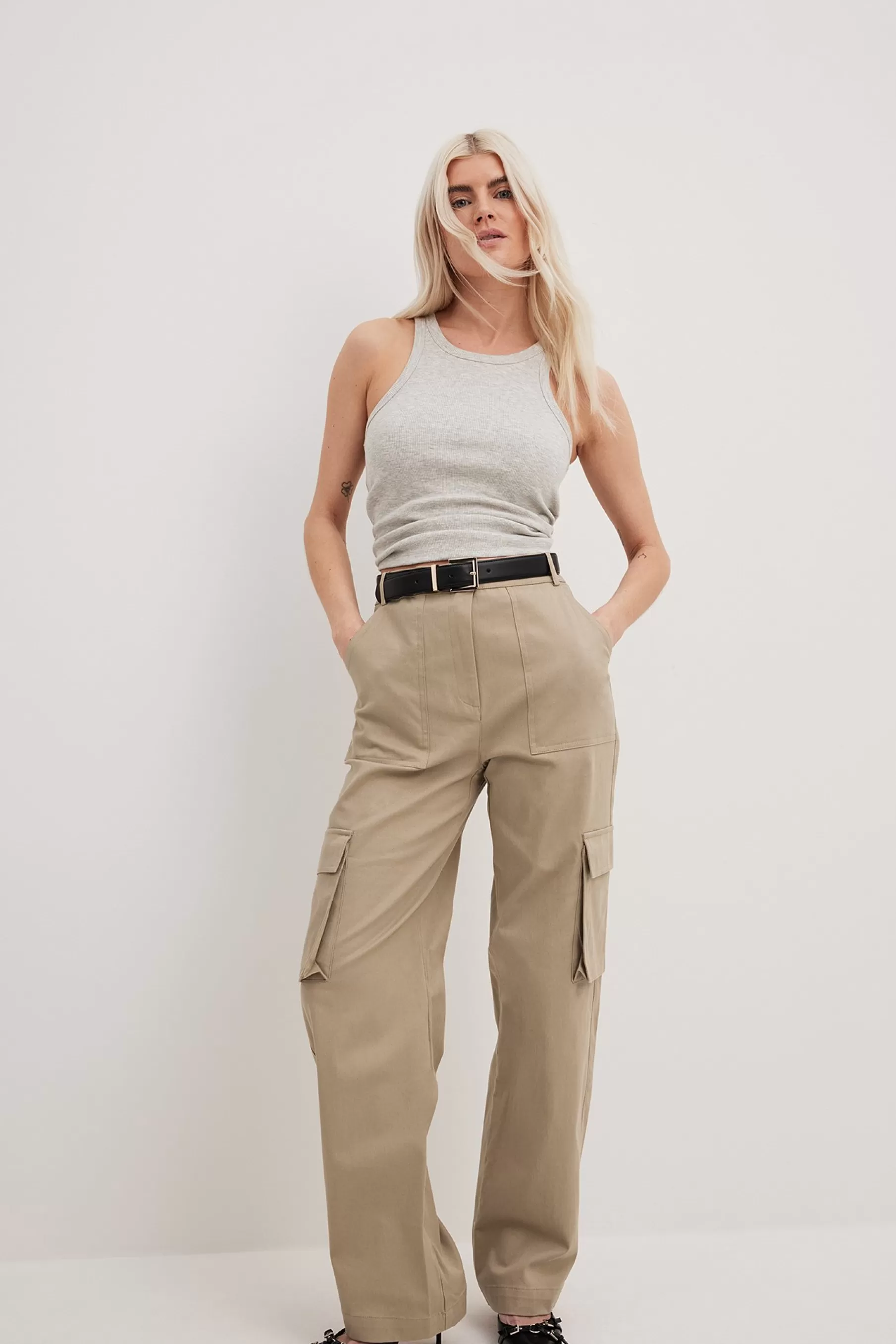 NA-KD High Waist Cargo Pocket Pants Beige