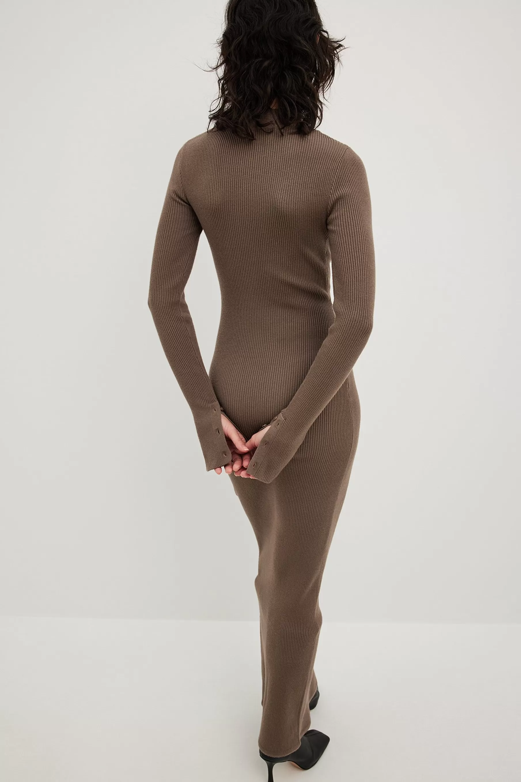 NA-KD Knitted Cut Out Dress Brown