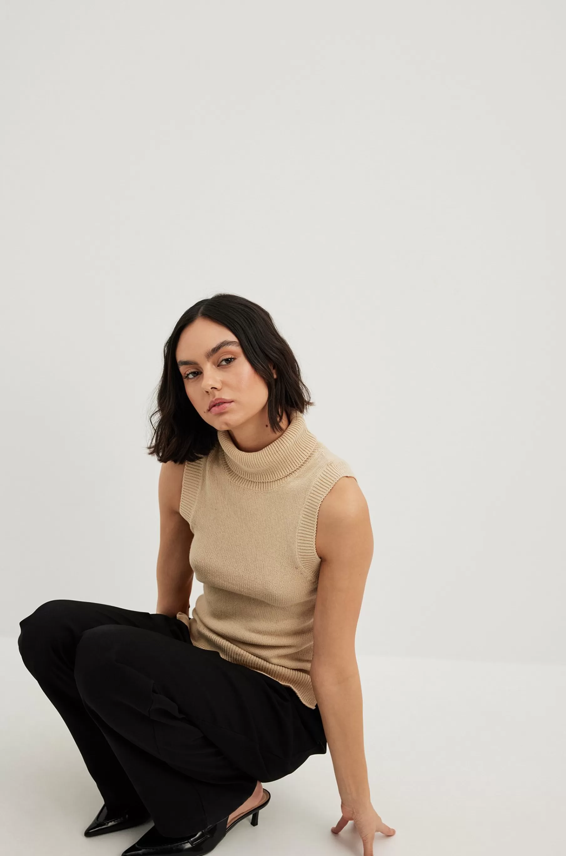 NA-KD Knitted Turtle Neck Top Beige