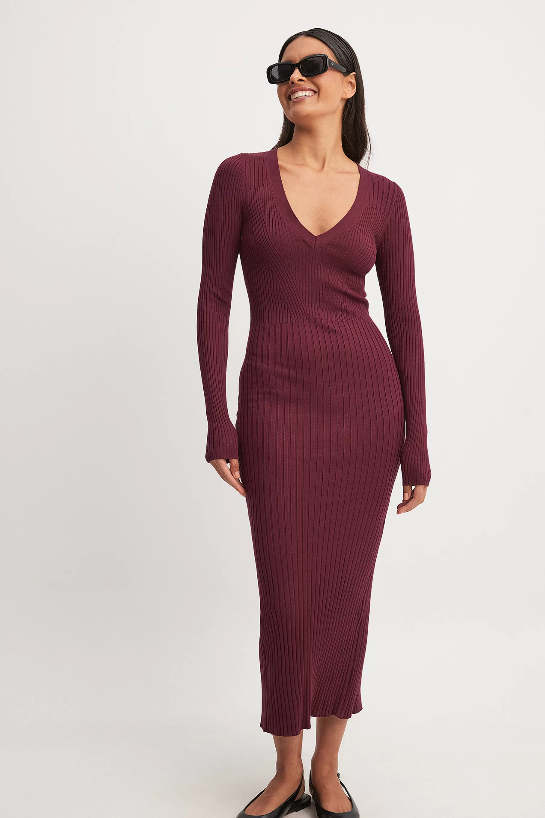 NA-KD Knitted V-Neck Midi Dress Red