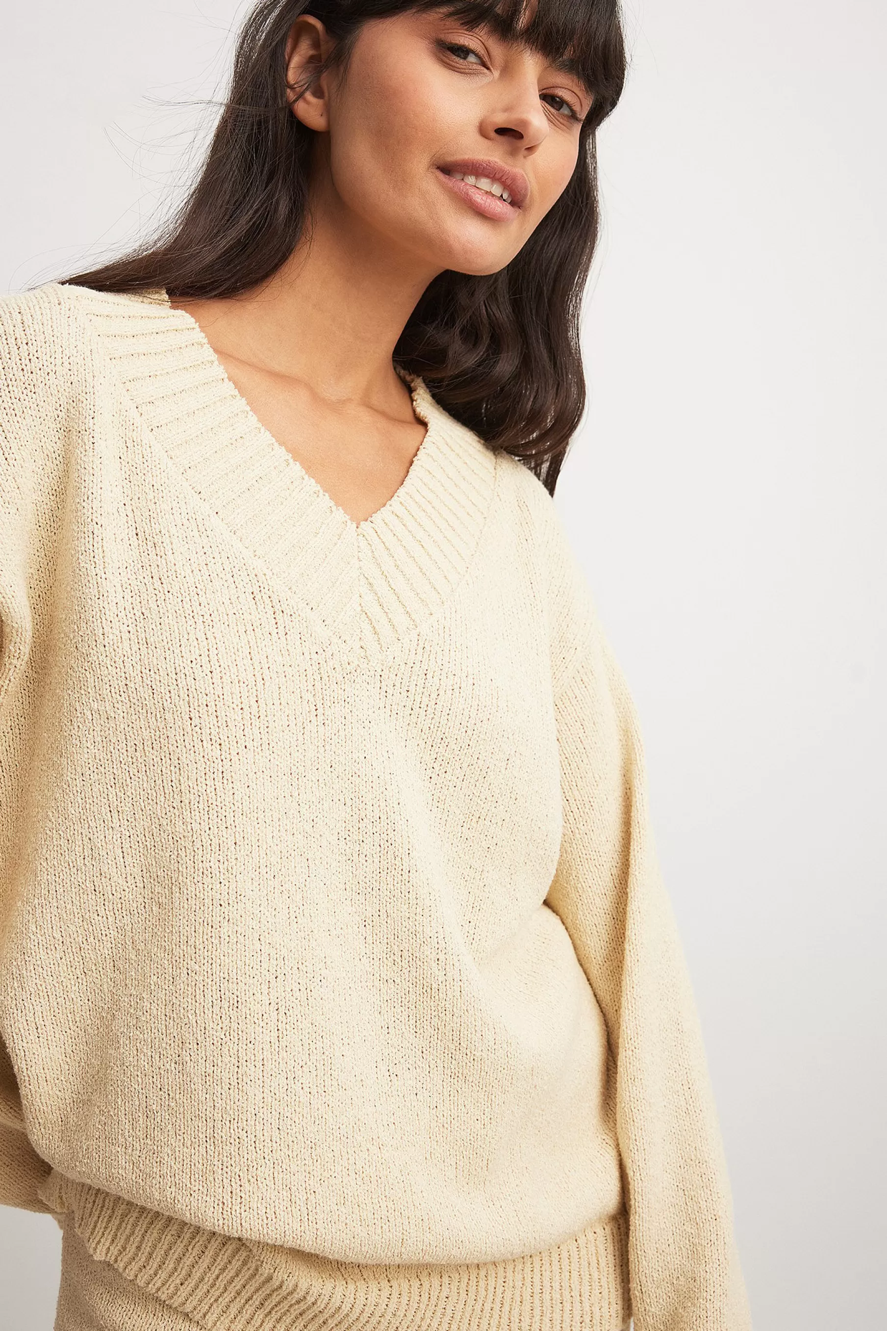 NA-KD Knitted V-Neck Sweater Beige