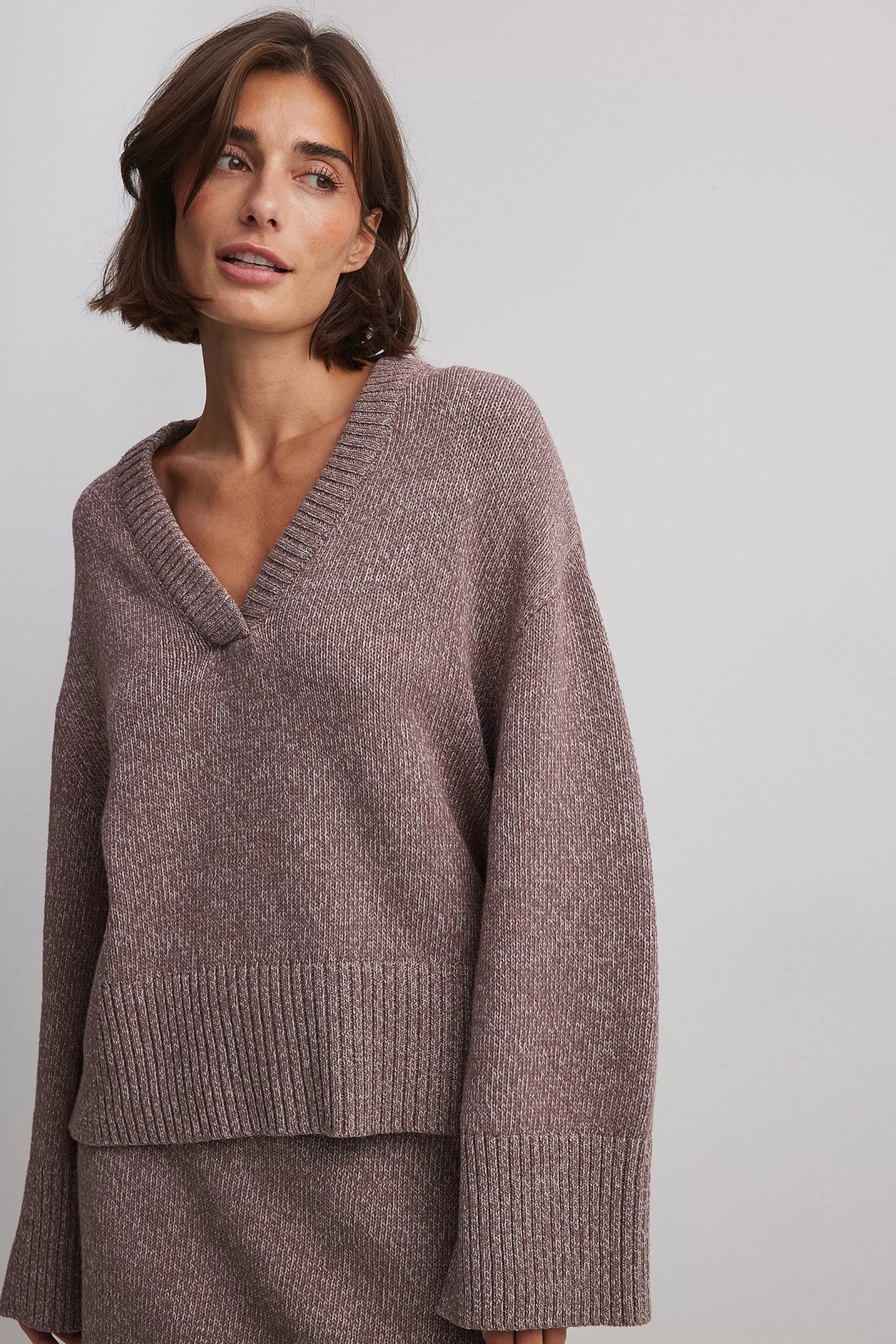 NA-KD Knitted V-Neck Wide Sleeve Sweater Purple