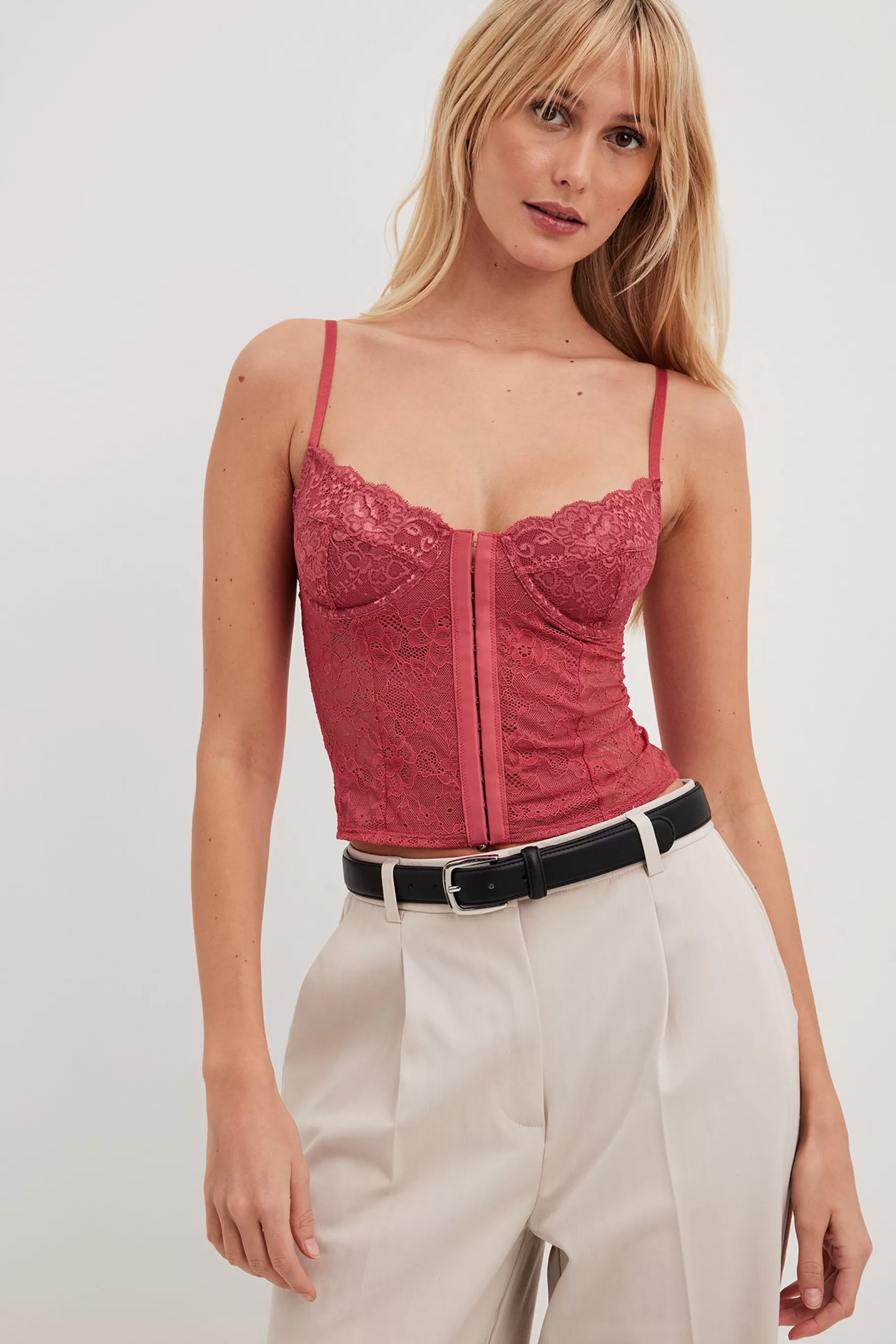 NA-KD Lace Cup Corset Pink