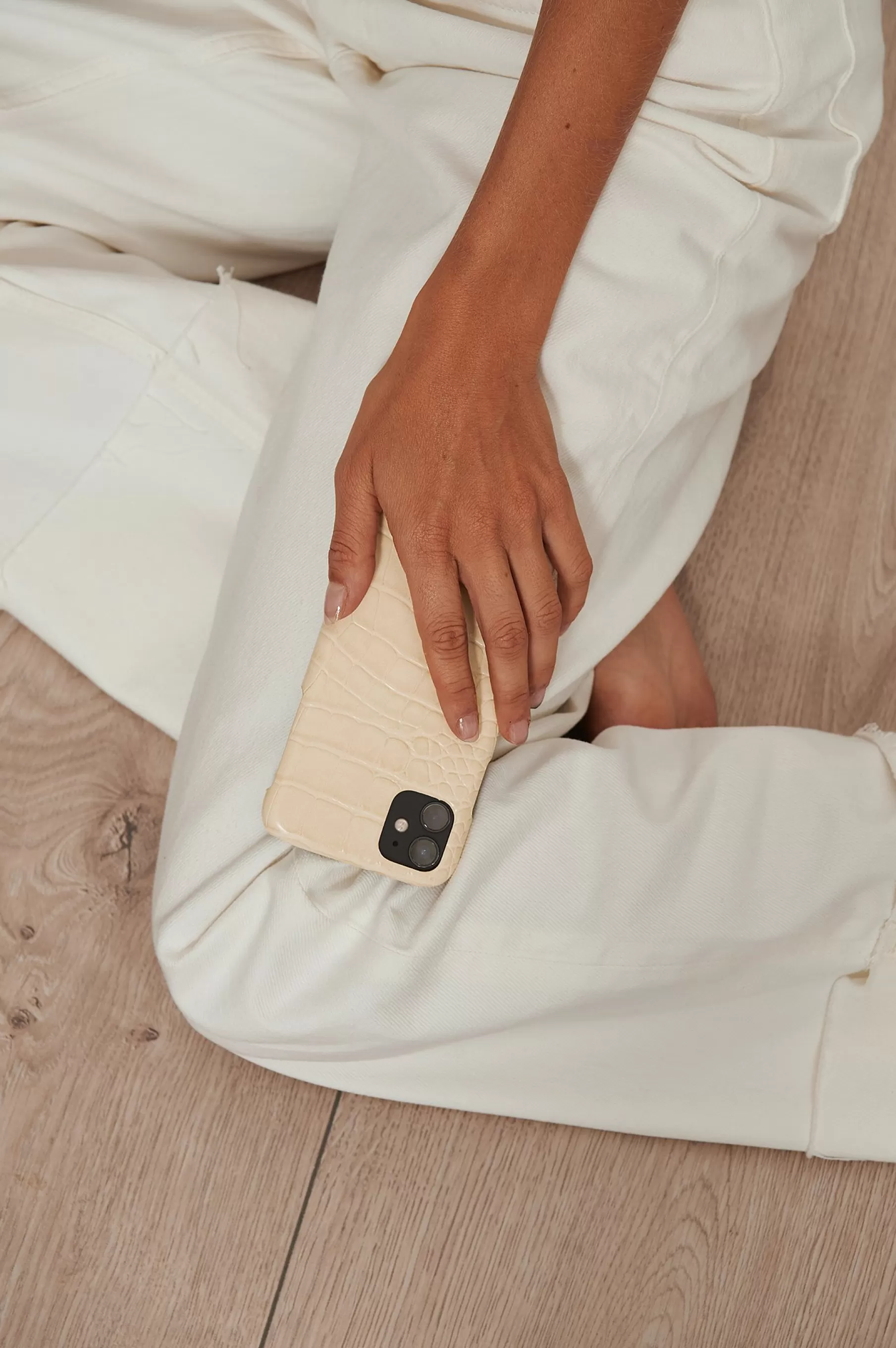 NA-KD Leather Look Phone Case Beige