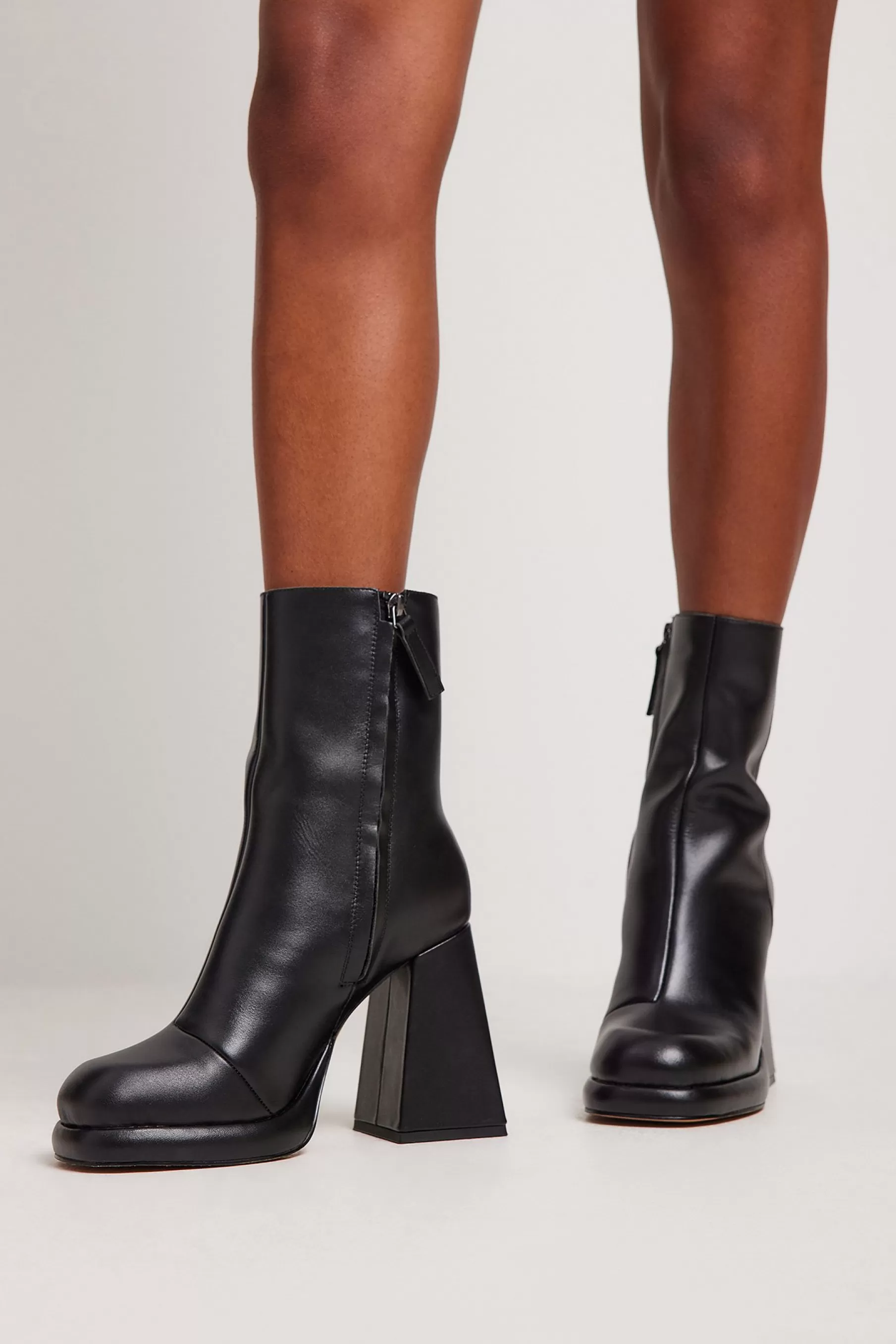 NA-KD Leather Plateau High Heel Boots Black