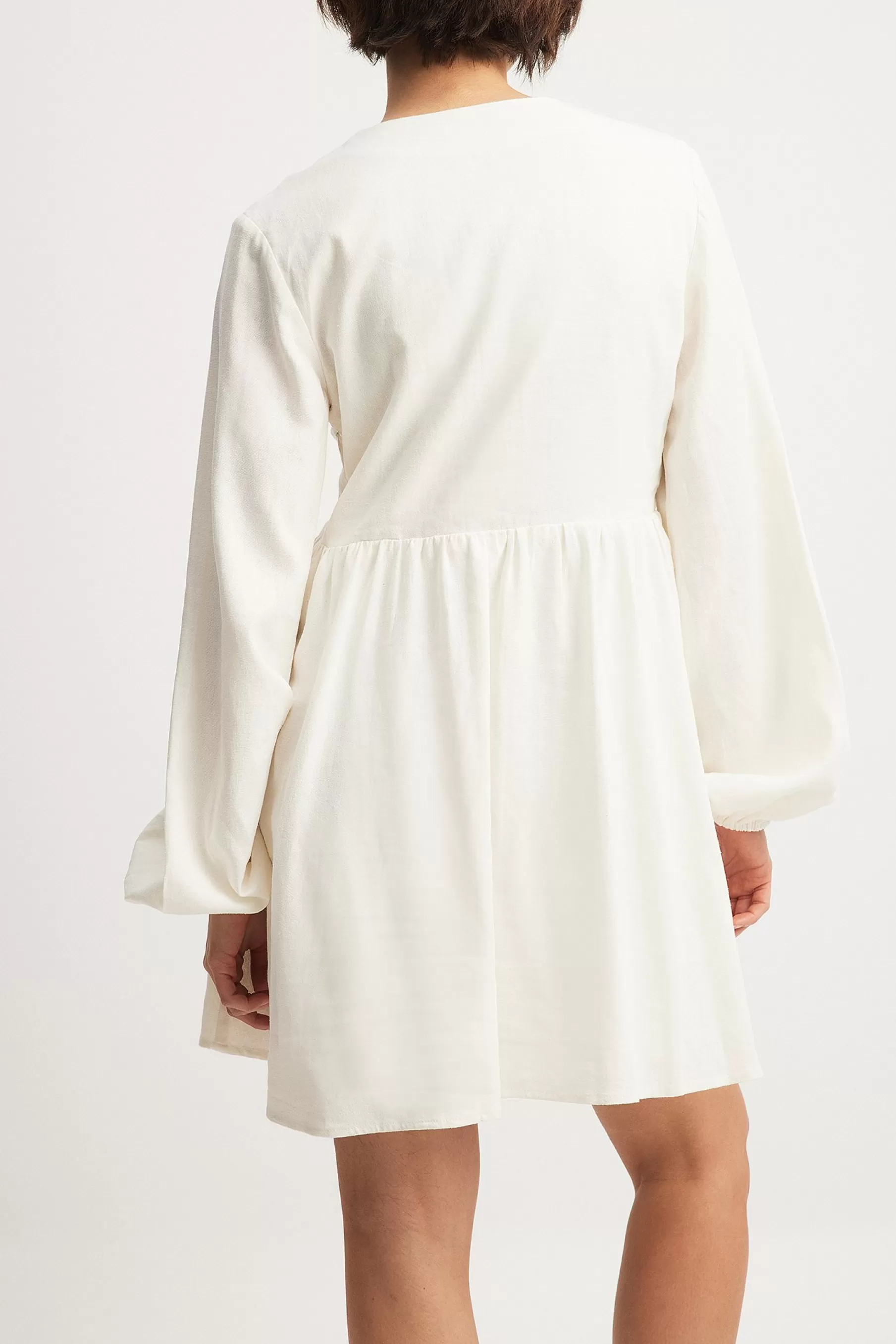 NA-KD Linen Blend LS Flowy Mini Dress White