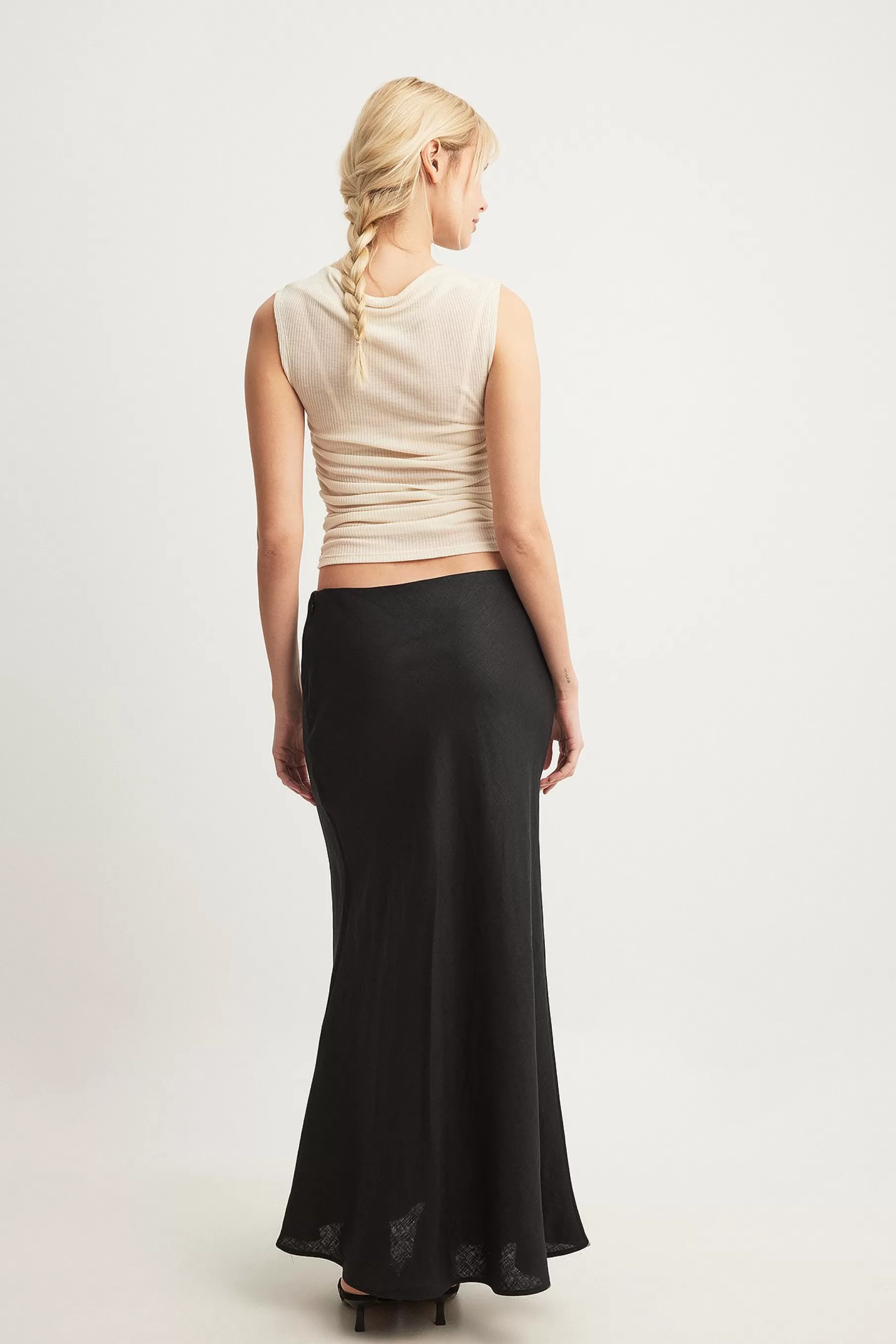 NA-KD Linen Mermaid Shape Maxi Skirt Black