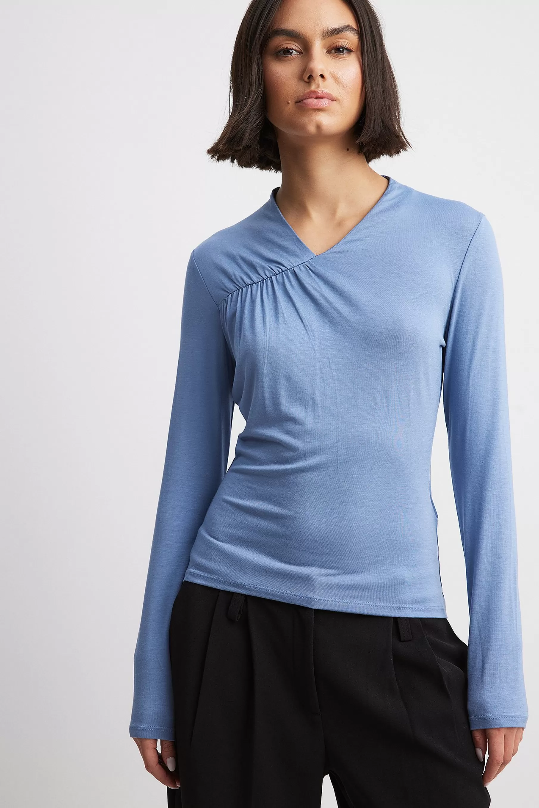 NA-KD Long Sleeve Asymmetric Top Blue