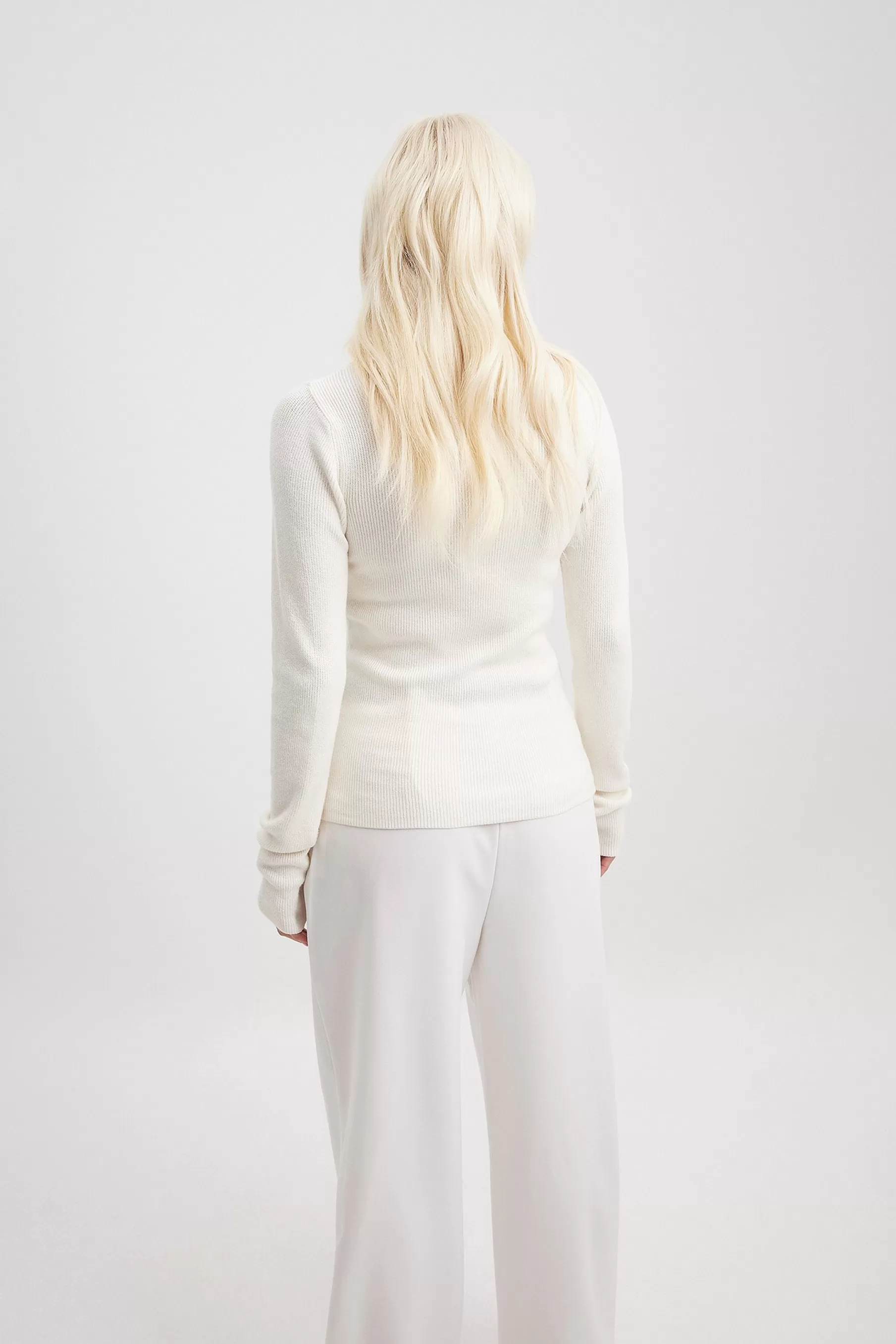 NA-KD Long Sleeve Turtleneck Ribbed Knitted Top Offwhite