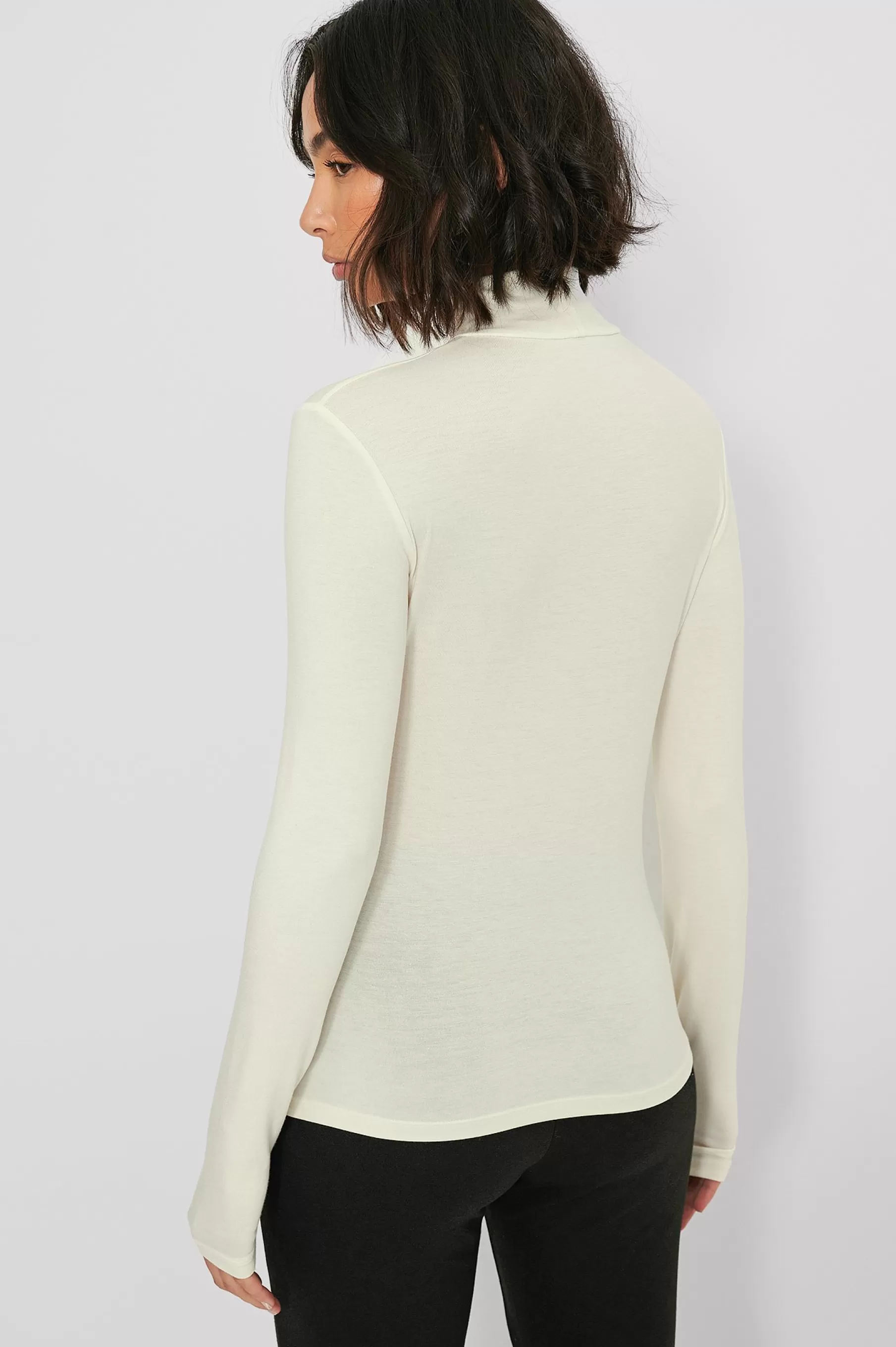 NA-KD Long Sleeved Turtle Neck Top Offwhite