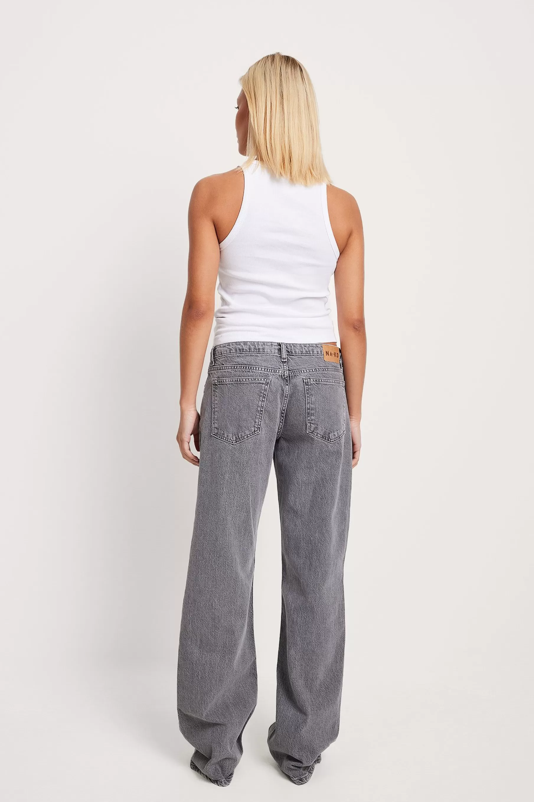 NA-KD Low Waist Jeans Grey